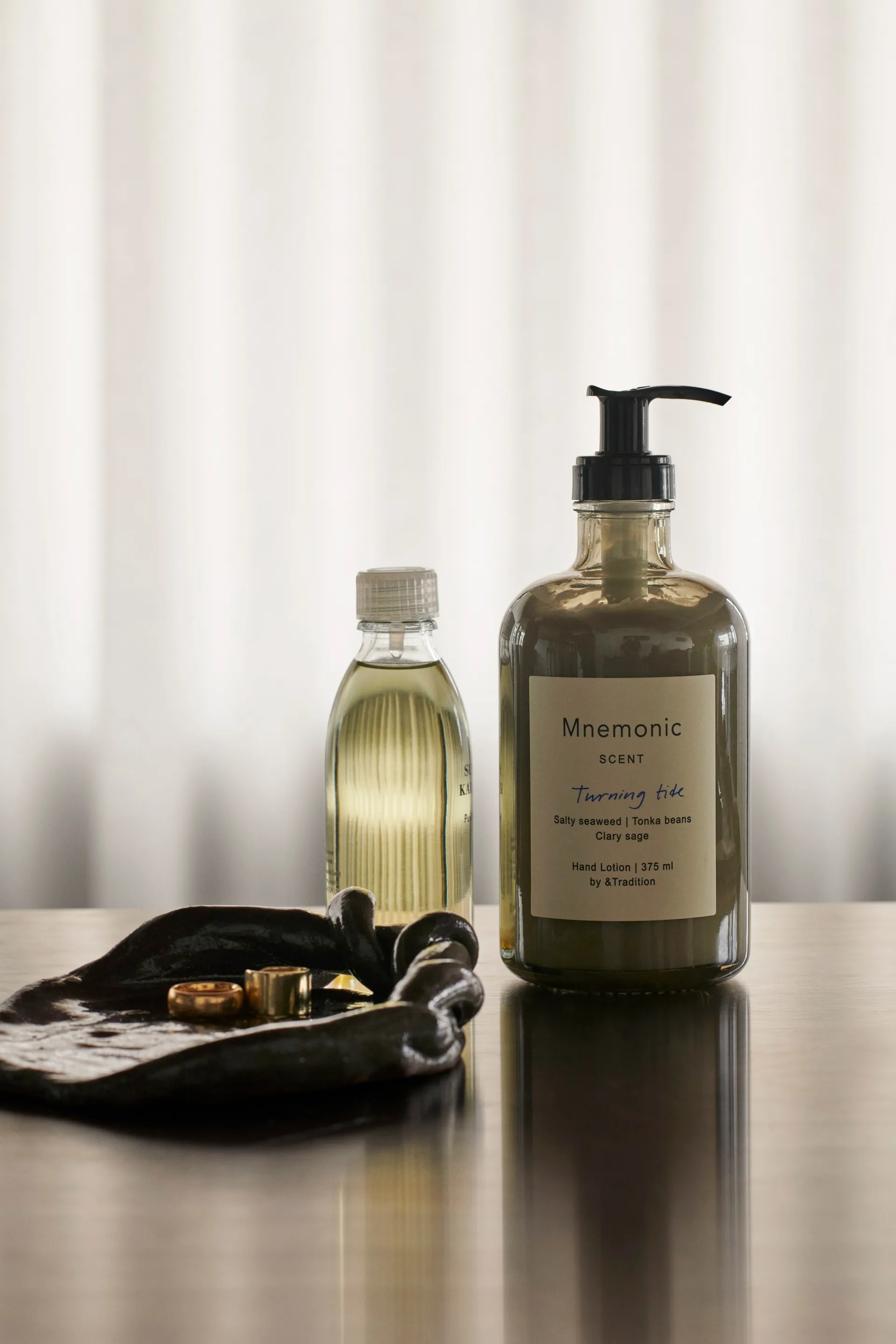 Λοσιόν χεριών Mnemonic MNC2 375 ml, Turning tide &Tradition