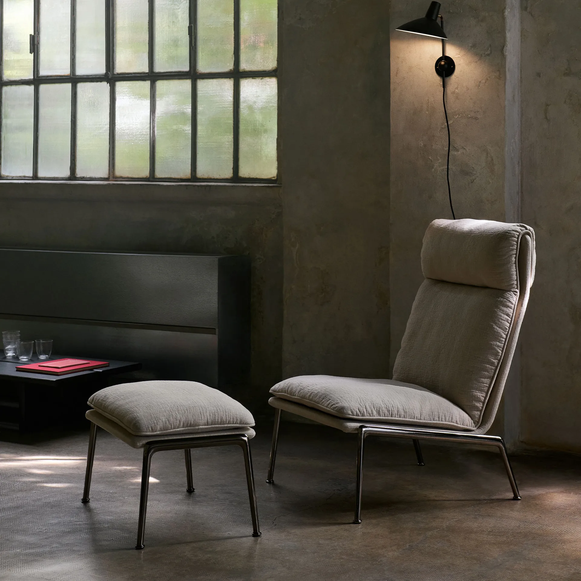 Muno LN16 High back πολυθρόνα σαλονιού, Dark chrome-Cifrado 0221 &Tradition