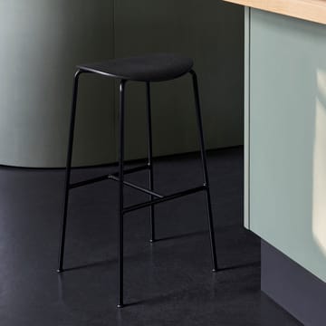 Pavilion AV37 σκαμπό μπαρ 68 cm - Black-black lacquered oak - &Tradition