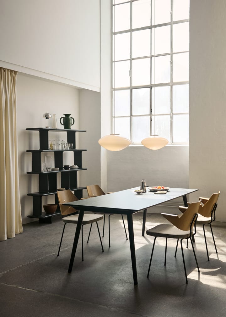 Πολυθρόνα RFH RD7, Walnut-beech-brown &Tradition