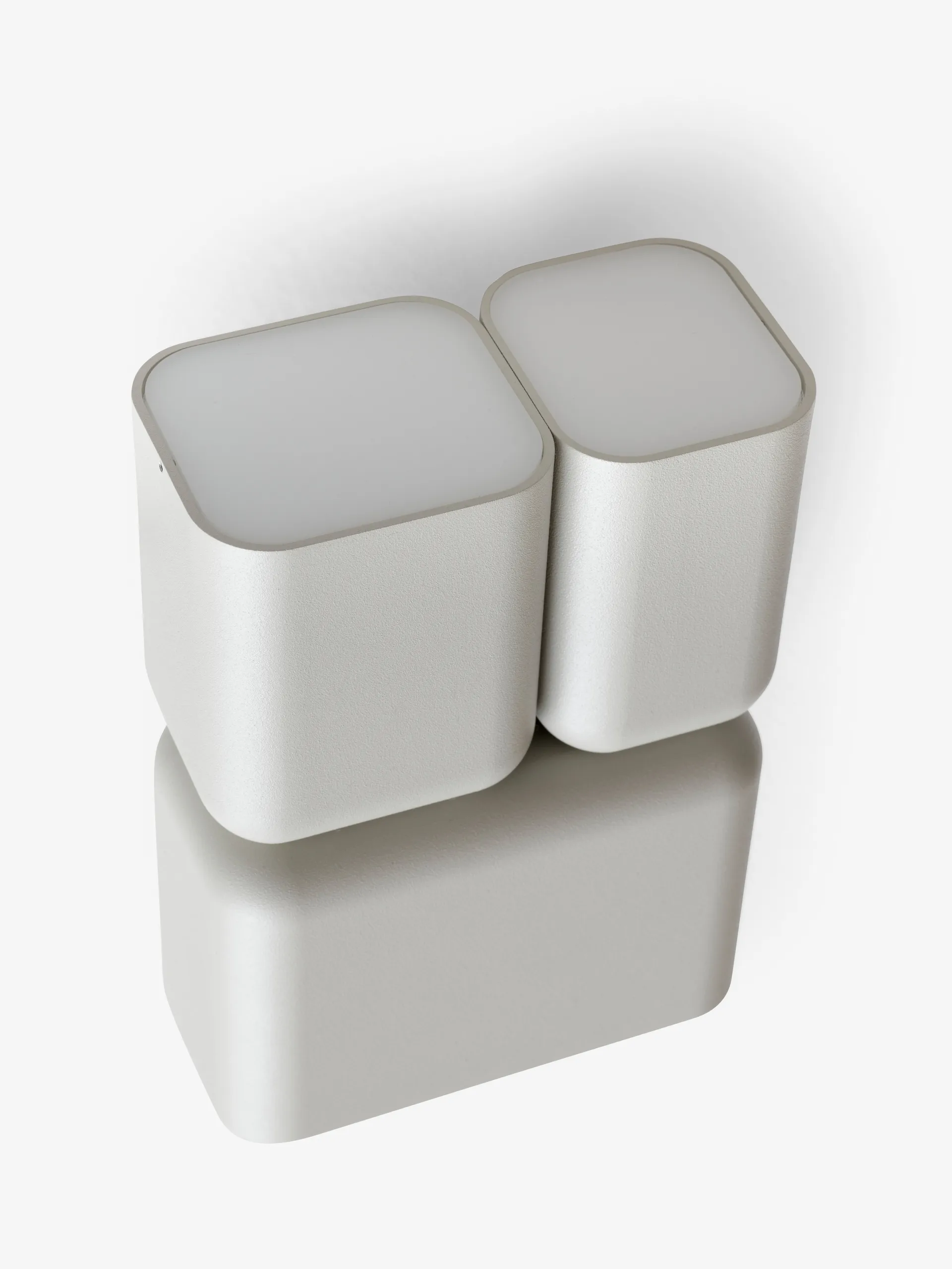 Tabata LN10 φωτιστικό τοίχου, Γκρι του μεταξιού &Tradition