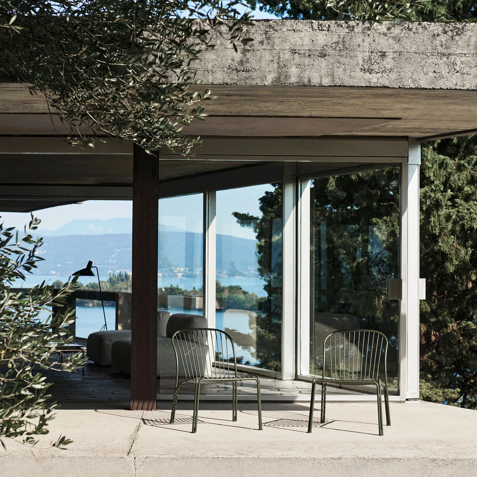 Thorvald SC100 πολυθρόνα lounge, Bronze green &Tradition