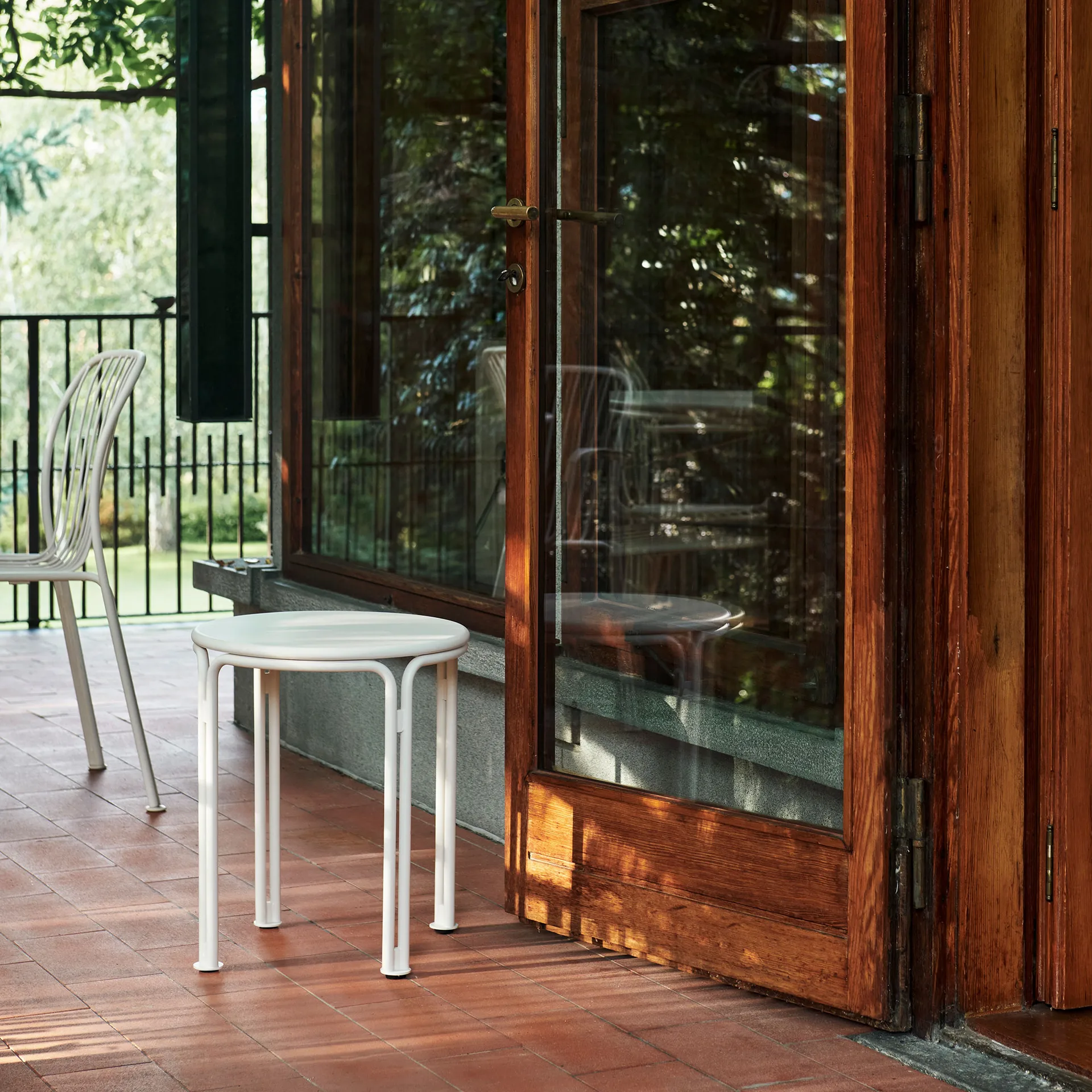 Τραπεζάκι Thorvald SC102, Ivory &Tradition