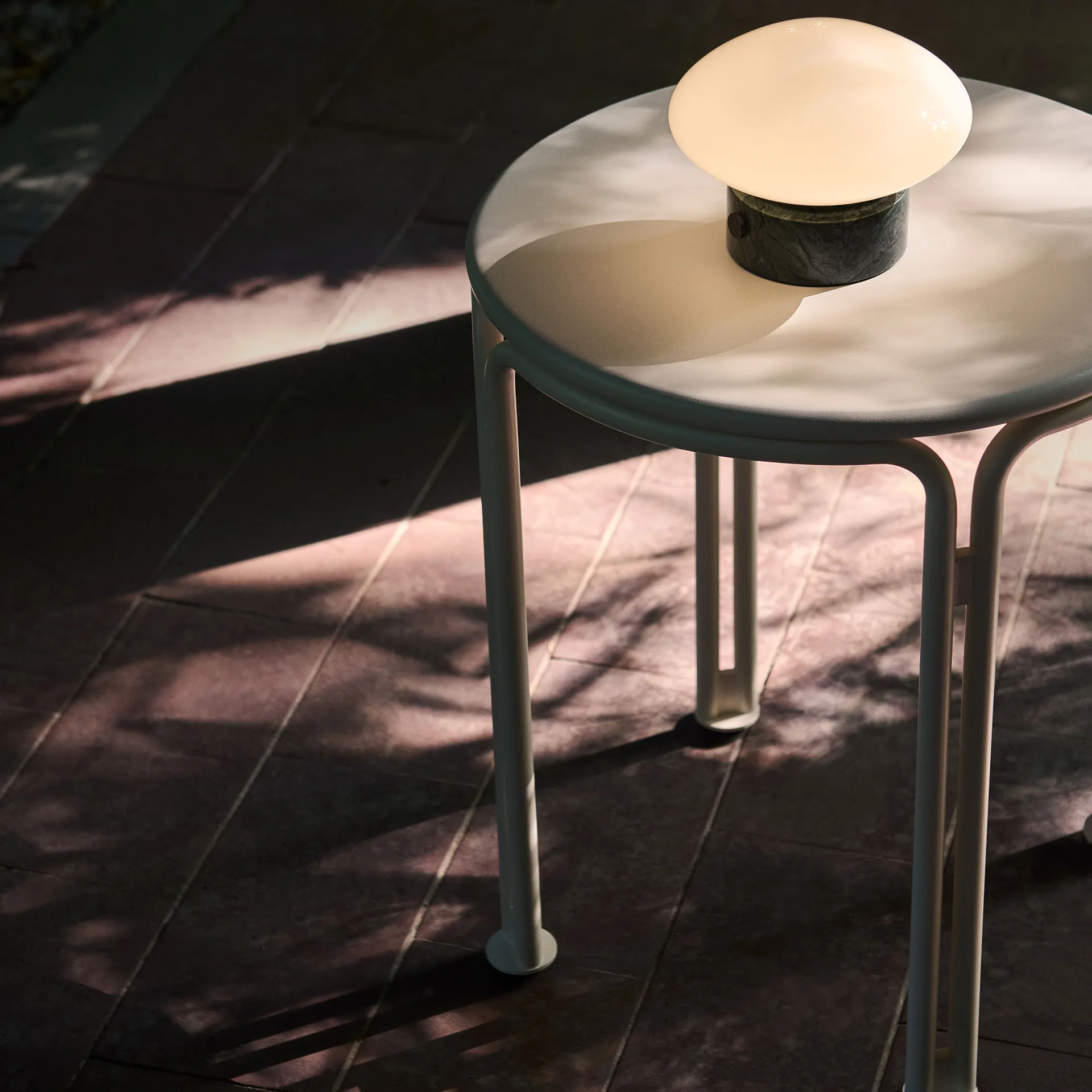 Τραπεζάκι Thorvald SC102, Ivory &Tradition