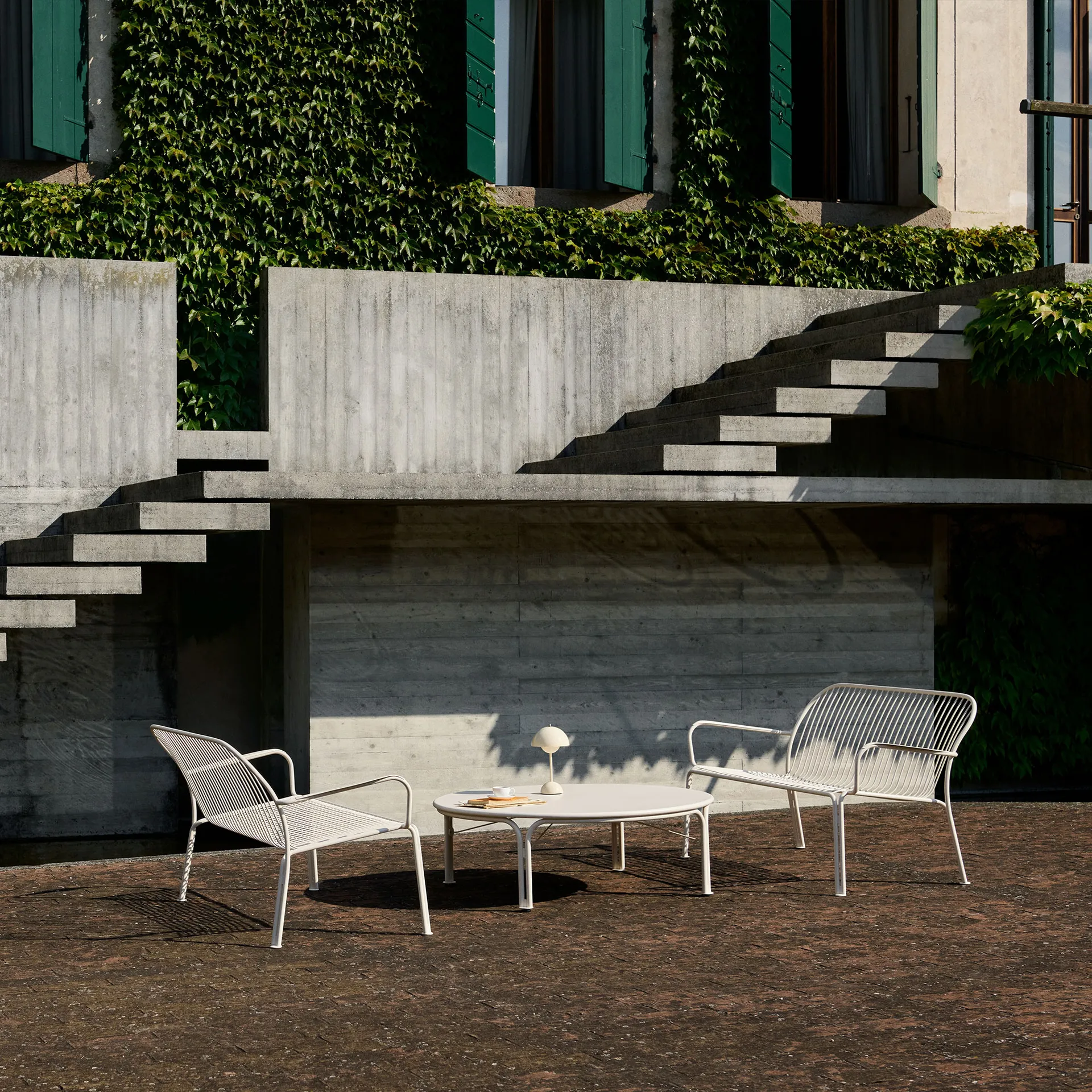 Thorvald SC109 τραπεζάκι σαλονιού, Ivory, Ø115 εκ. &Tradition