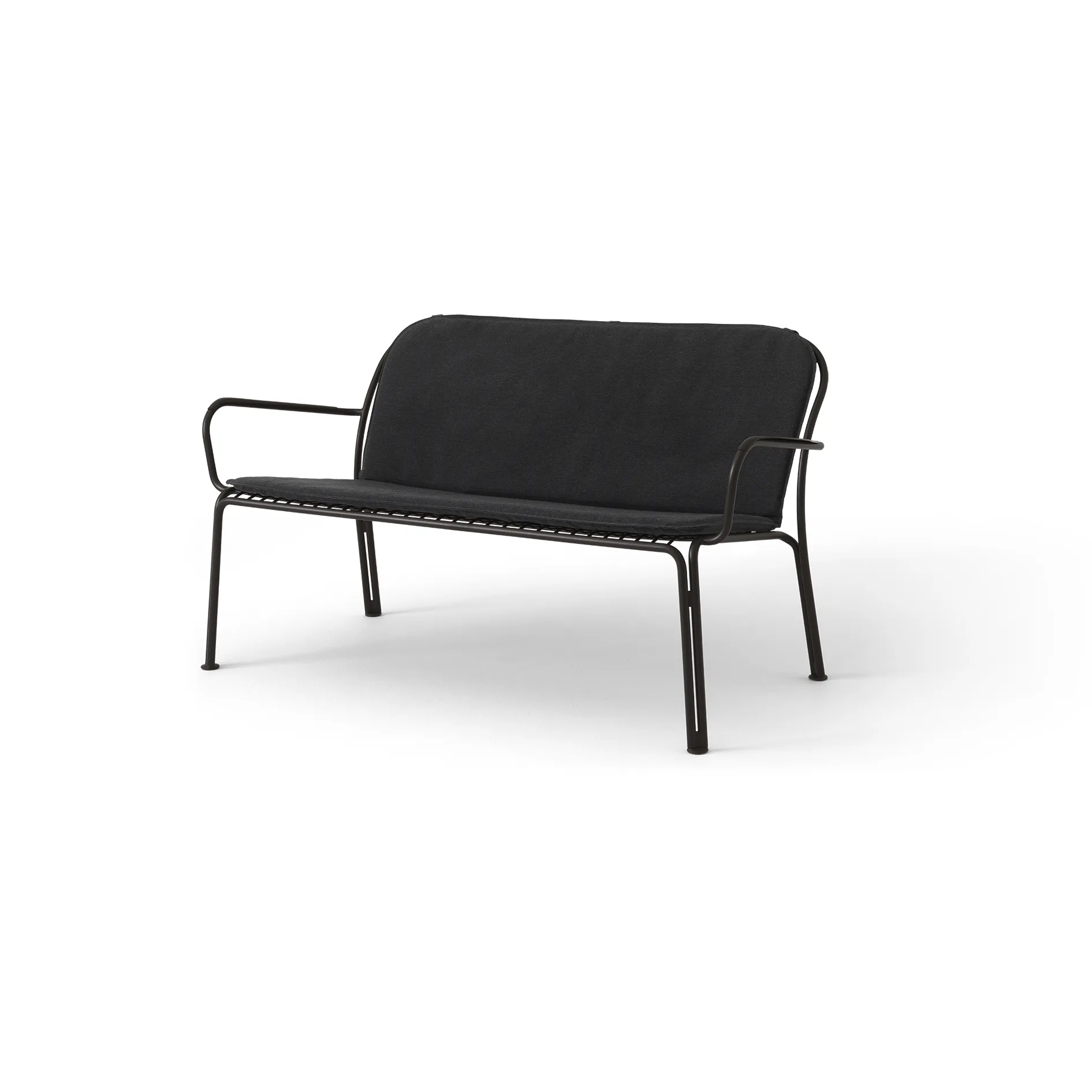 Thorvald SC110 καναπές lounge, Warm black, 143 εκ. &Tradition