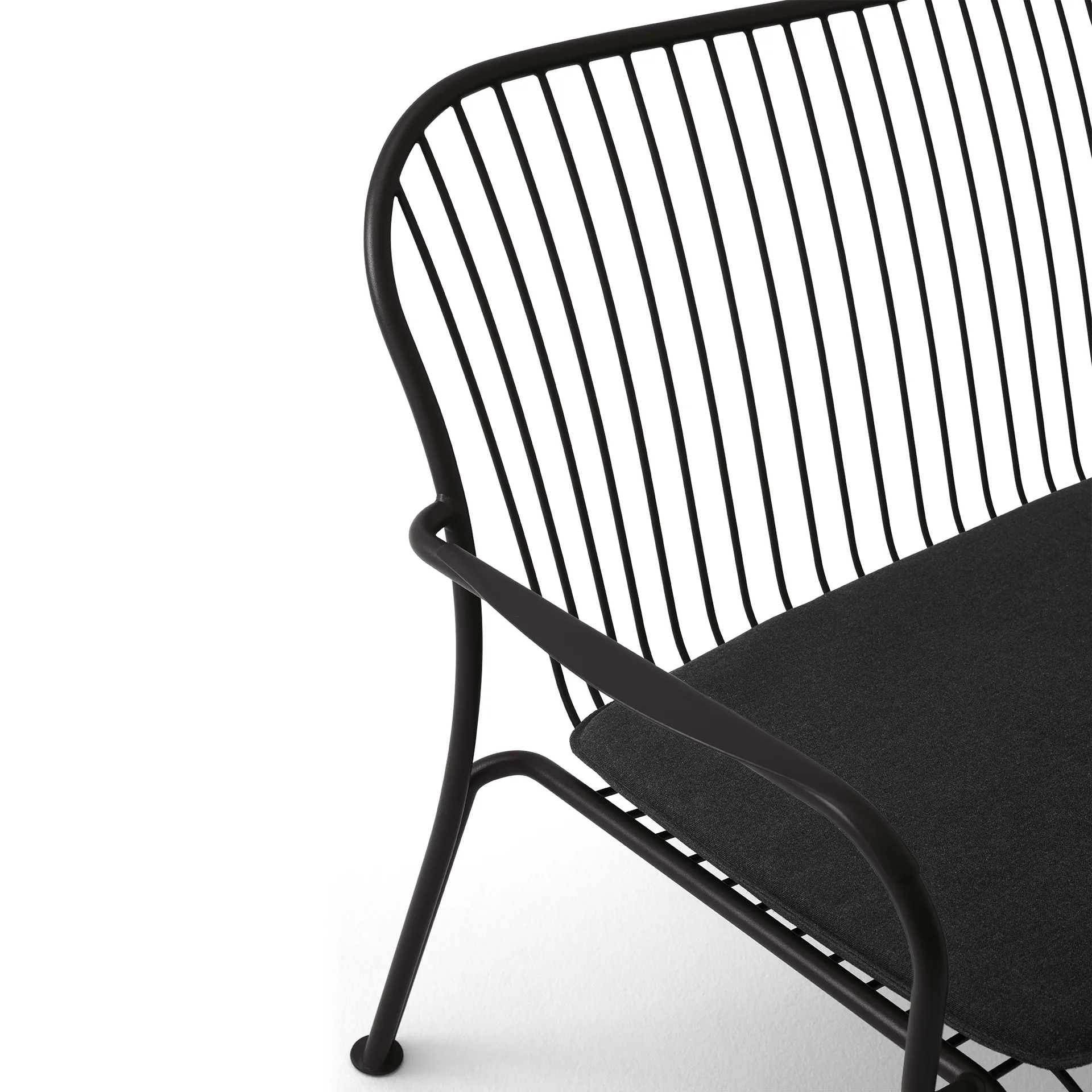 Thorvald SC110 καναπές lounge, Warm black, 143 εκ. &Tradition