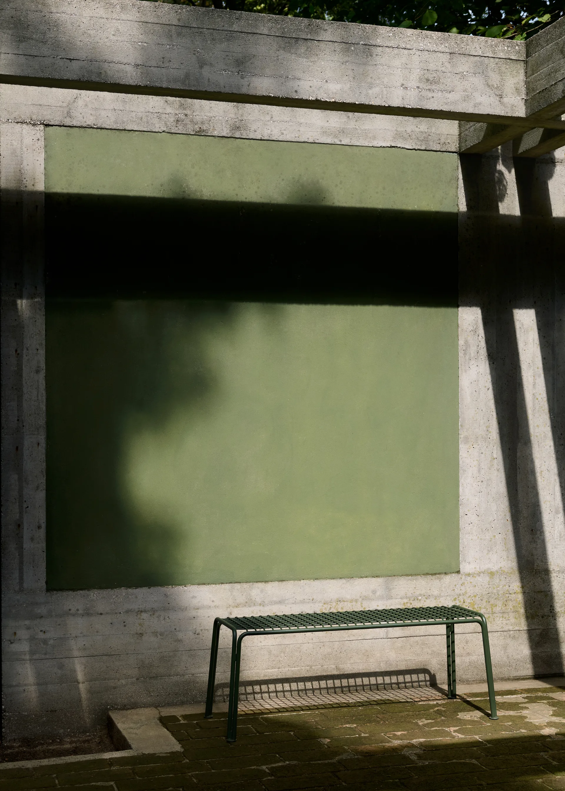 Thorvald SC112 παγκάκι, Bronze green, 125 εκ. &Tradition