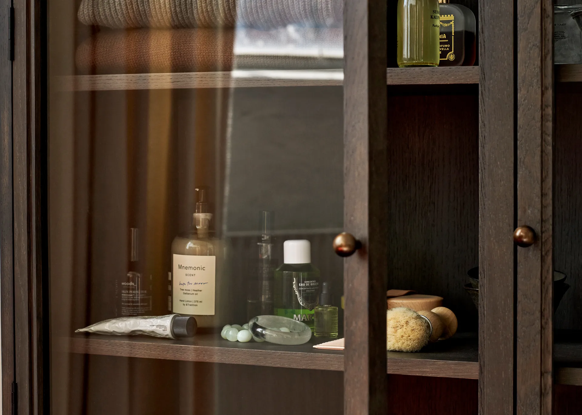 Βιτρίνα, Trace SC88, 120x192x40 εκ., Δρυς χρωματισμένη σκούρα &Tradition