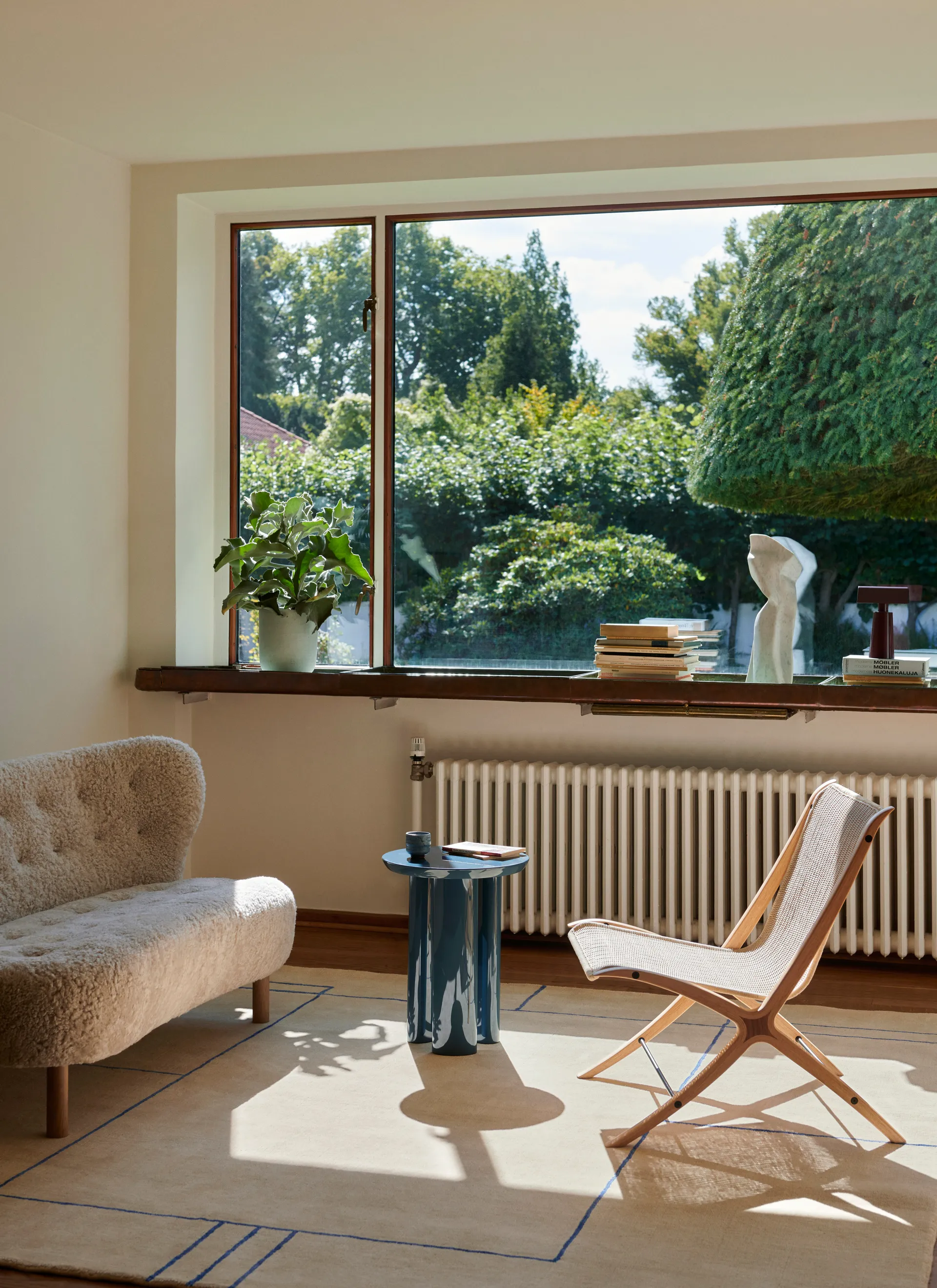 Τραπεζάκι Tung JA3, Steel blue &Tradition