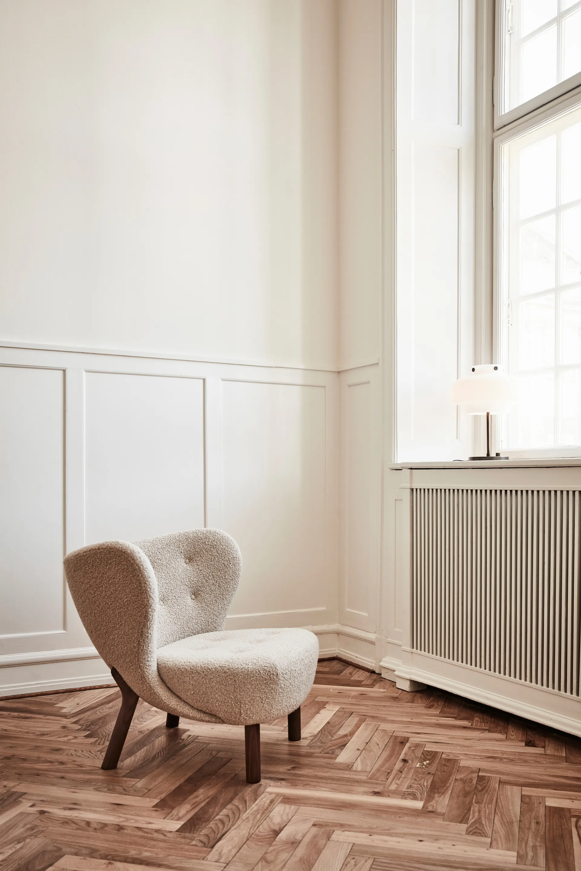 Πολυθρόνα VB1, Little Petra, Λαδωμένη καρυδιά-Karakorum 003 &Tradition