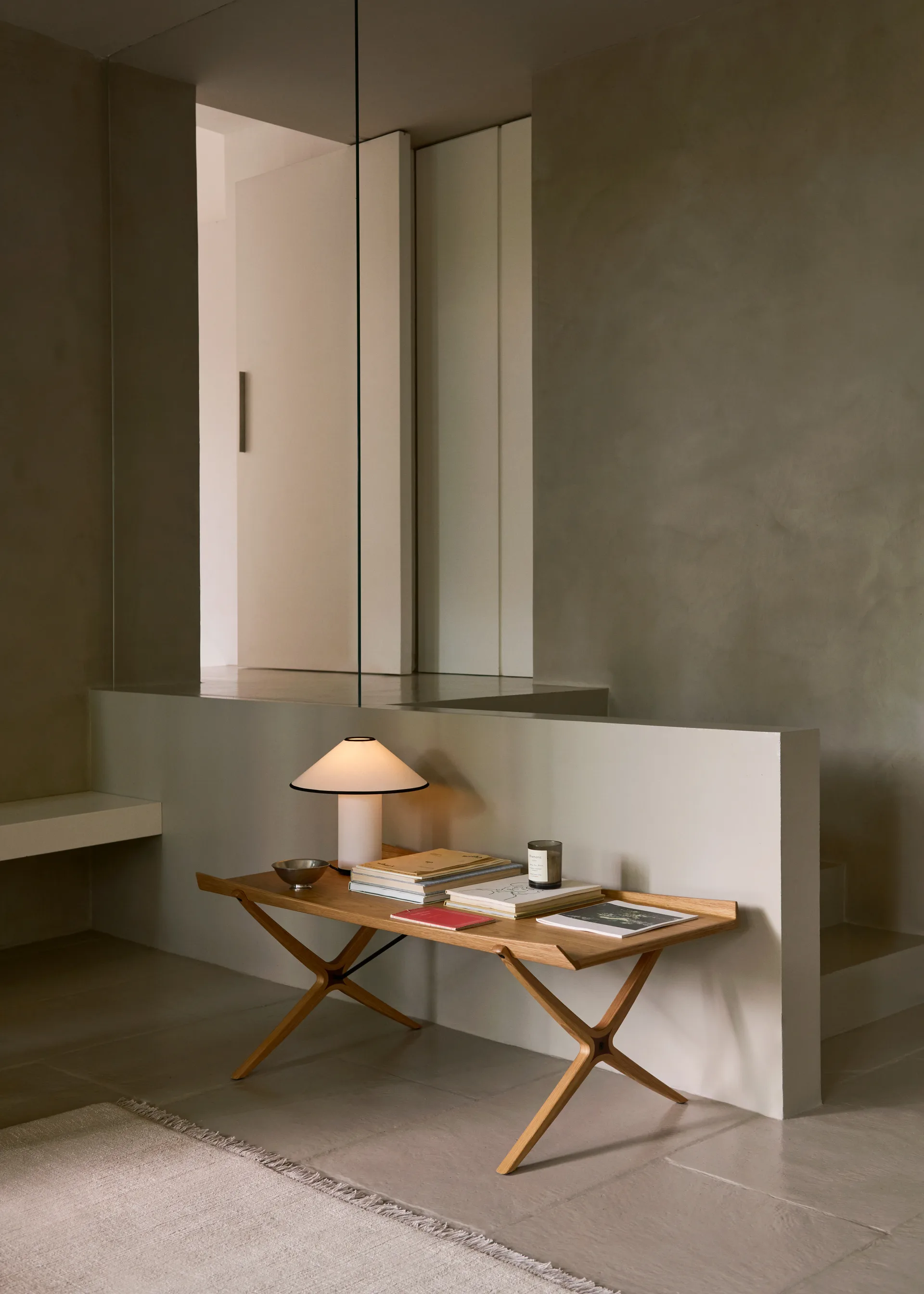 X HM13 τραπεζάκι σαλονιού 61x120 cm, Lacquered oak-walnut inserts &Tradition