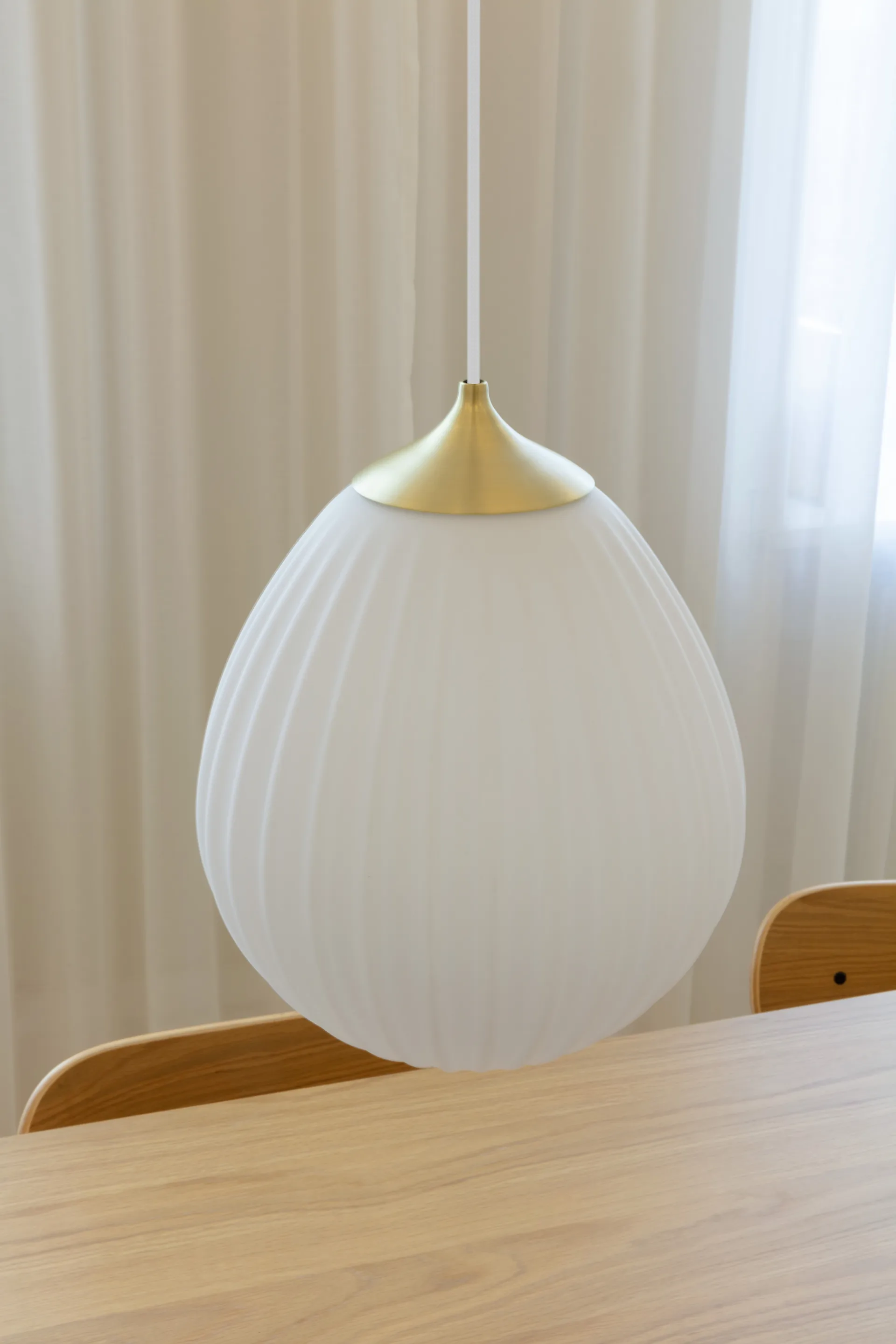 Around The World φωτιστικό κρεμαστό medium, Borstad mässing Umage