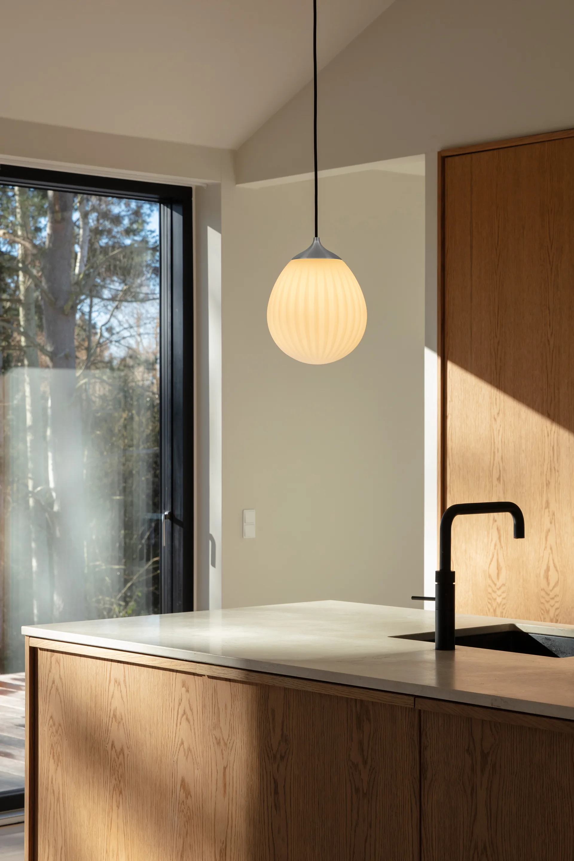 Around The World φωτιστικό κρεμαστό mini, Borstat stål Umage