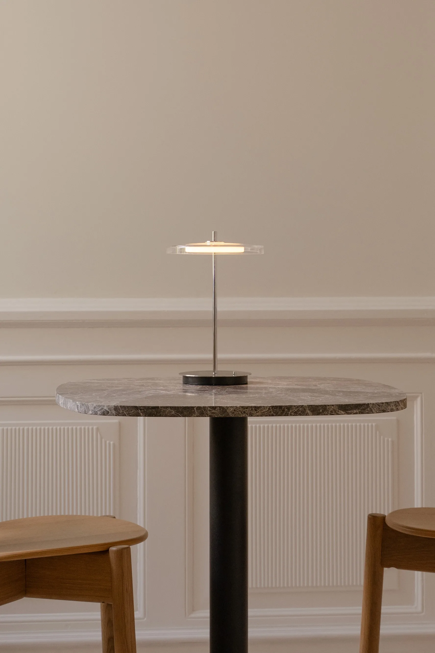 Asteria Move επιτραπέζιο φωτιστικό, Glass-polished steel Umage