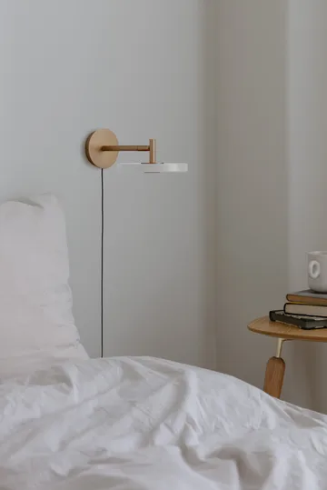 Asteria Wall απλίκα τοίχου - Short, Pearl white-brass - Umage