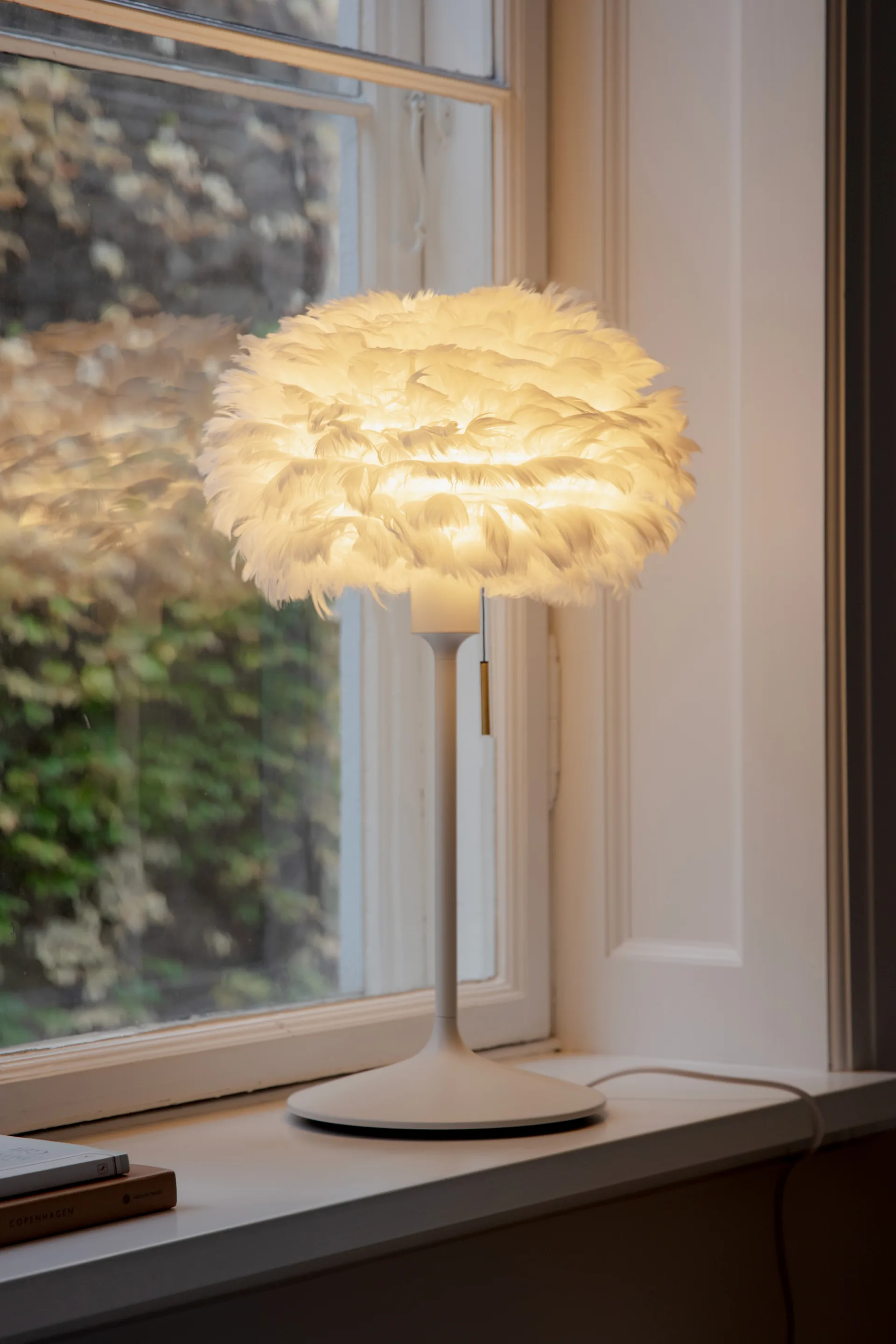 Eos επιτραπέζιο φωτιστικό mini, Άσπρο-Άσπρο Umage