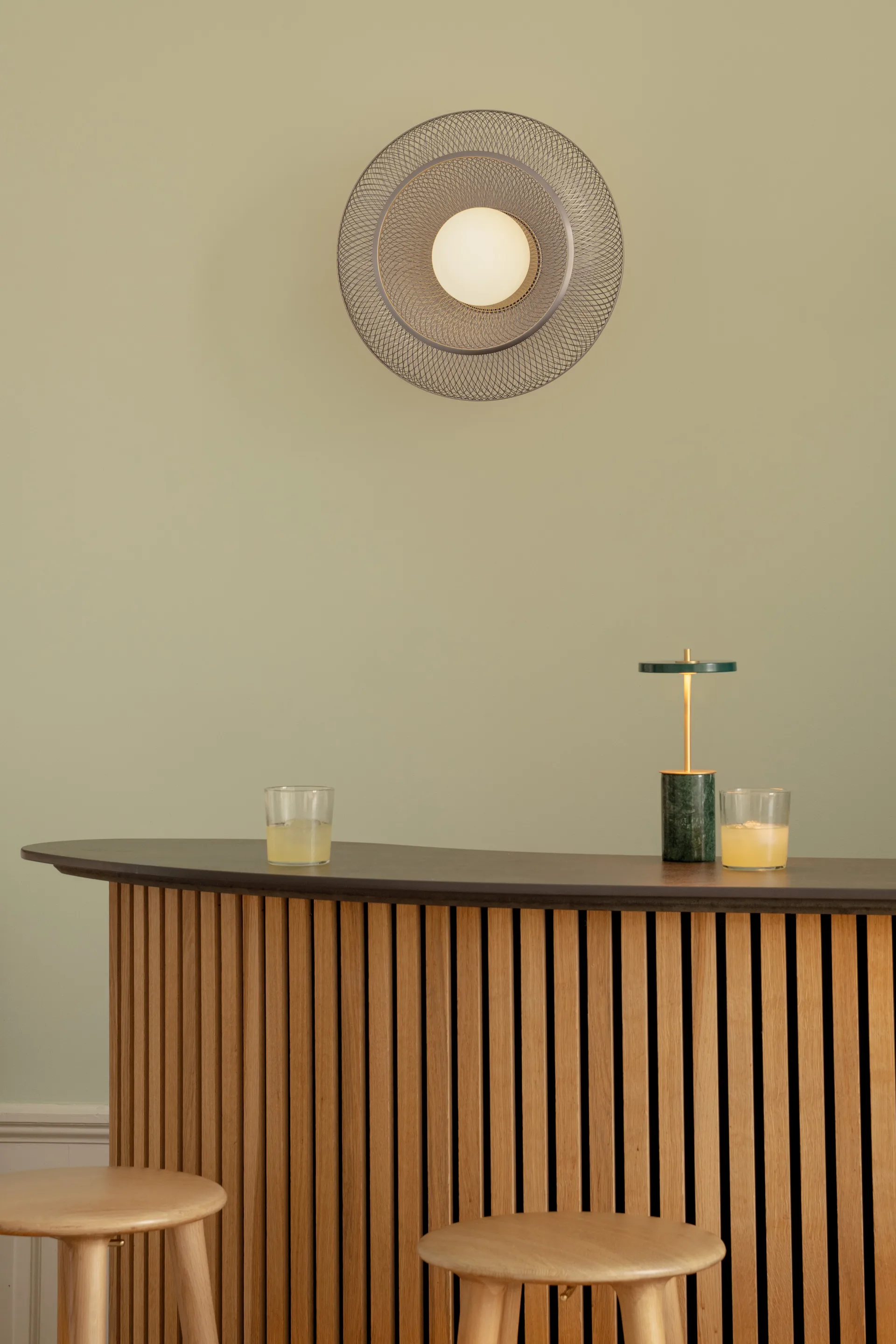 Faraday Up medium πλαφονιέρα, Brushed Brass Umage