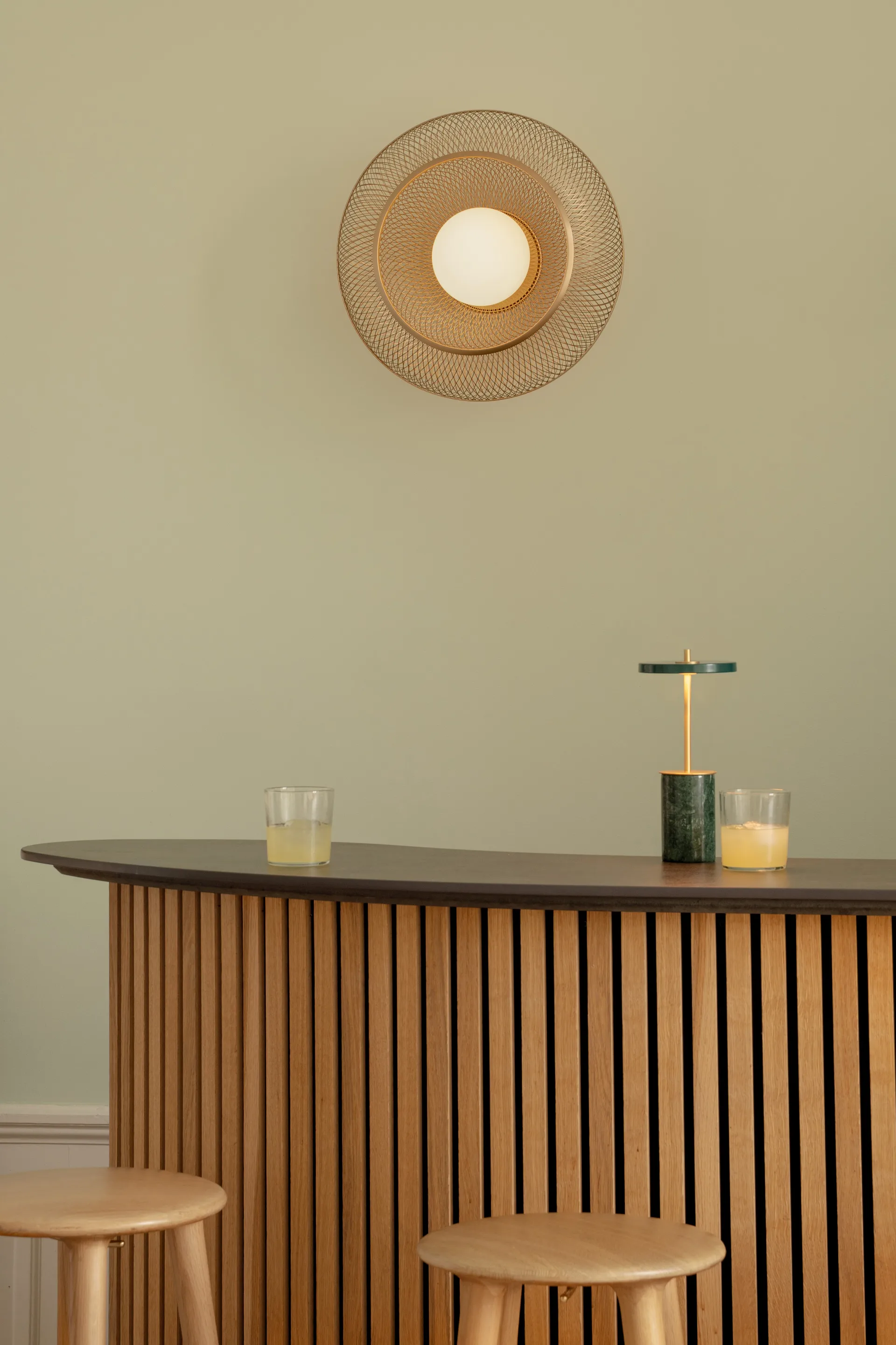 Faraday Up medium πλαφονιέρα, Brushed Brass Umage
