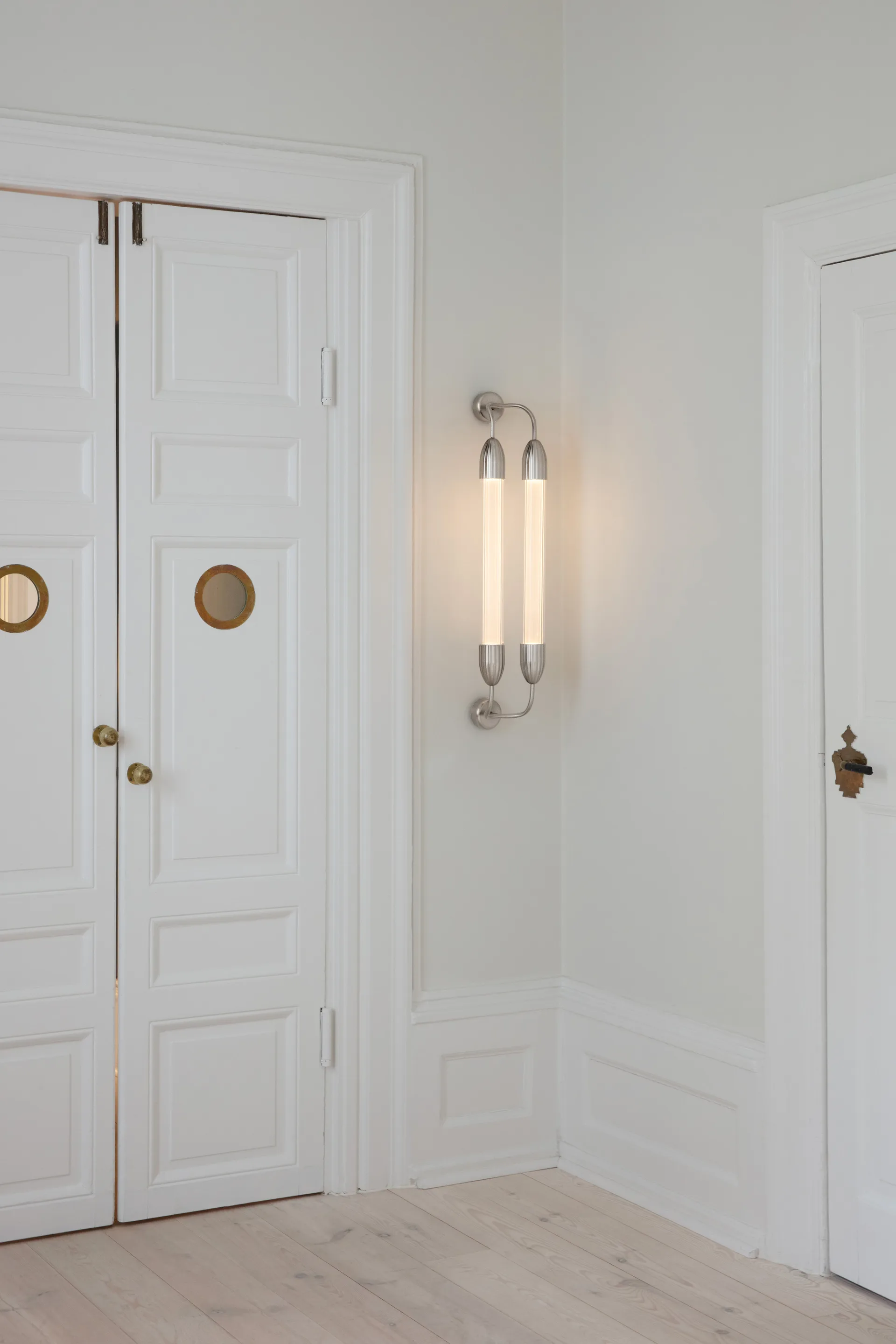 Lemon Squeeze Wall short επιτοίχιο φωτιστικό, Double polished steel Umage