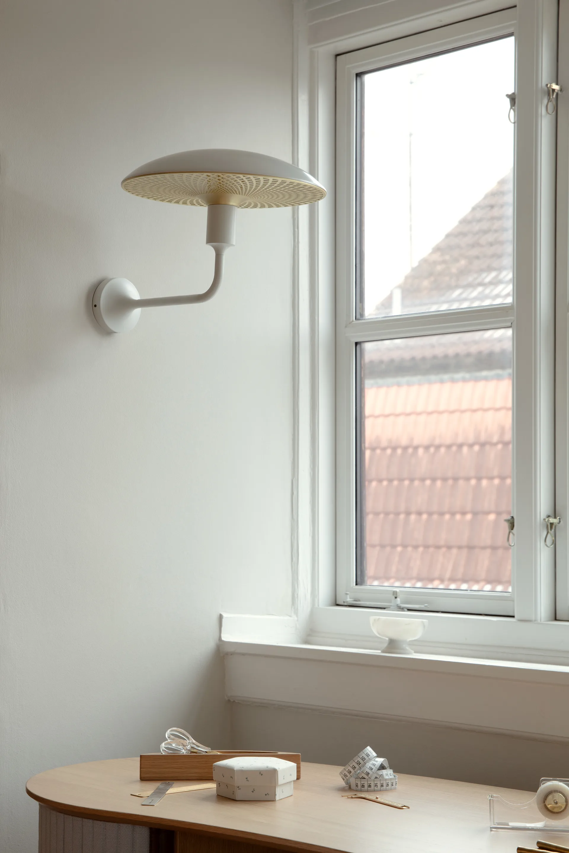 Santé Wall φωτιστικό τοίχου 29,5x22,6 cm, White Umage