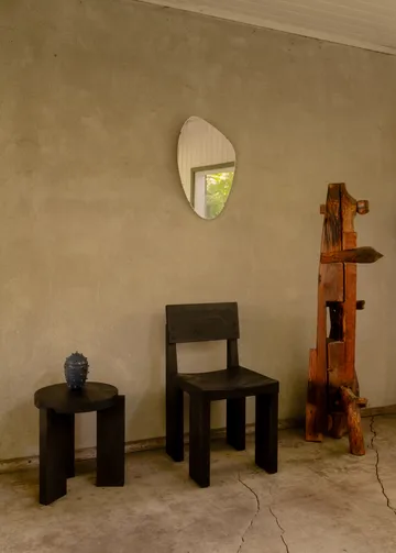 001 Dining Chair καρέκλα - Μαύρη βαμμένη πεύκη - Vaarnii