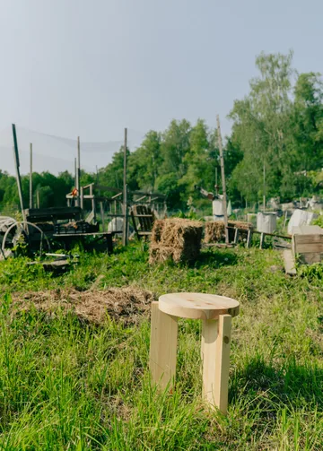 001 Stool σκαμπό - Ματ λαδοκερωμένη πεύκη, Ø40x44 εκ. - Vaarnii