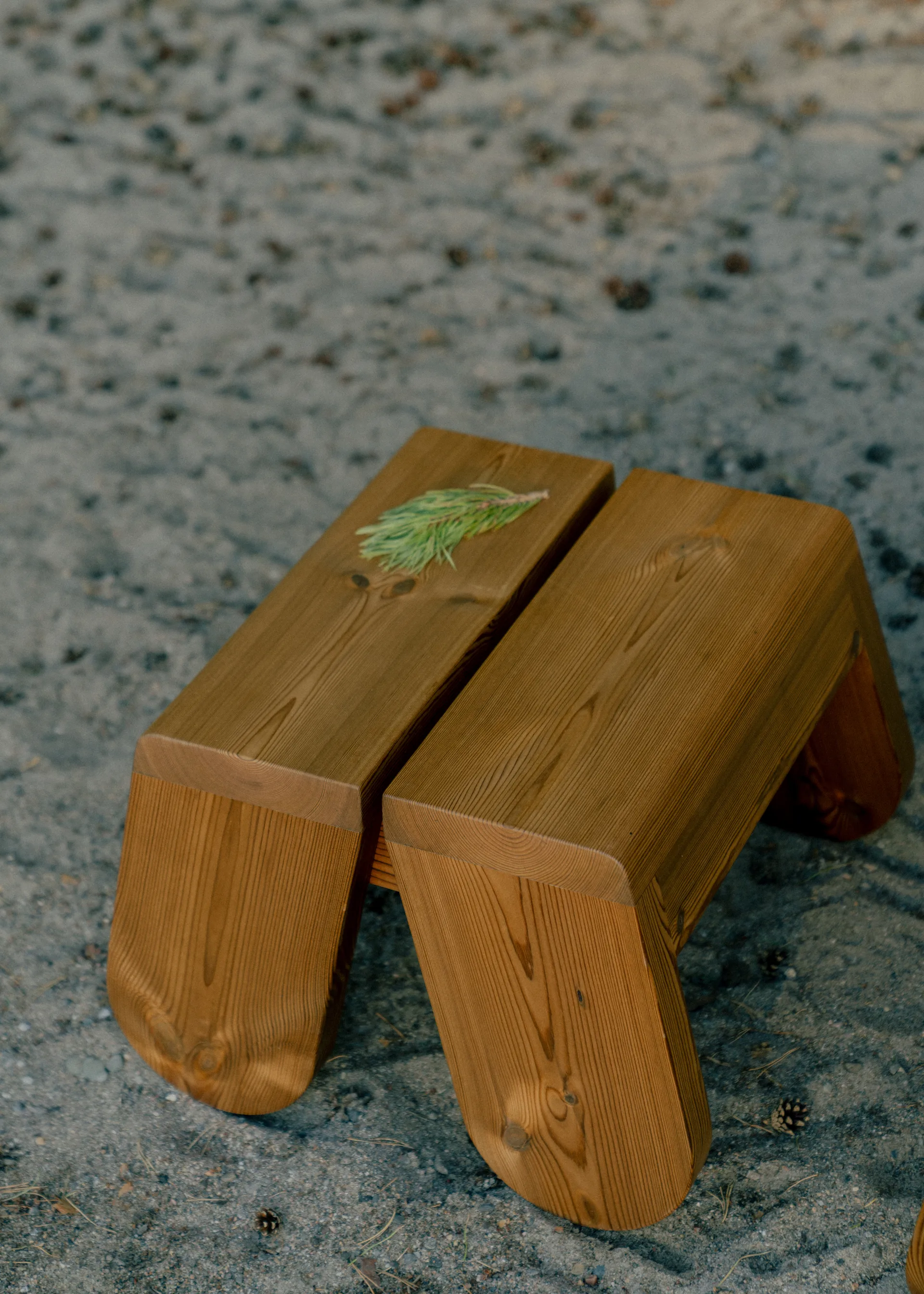 015 Peace Outdoor Foot Stool σκαμπό ποδιών, Θερμικά επεξεργασμένη πεύκη Vaarnii