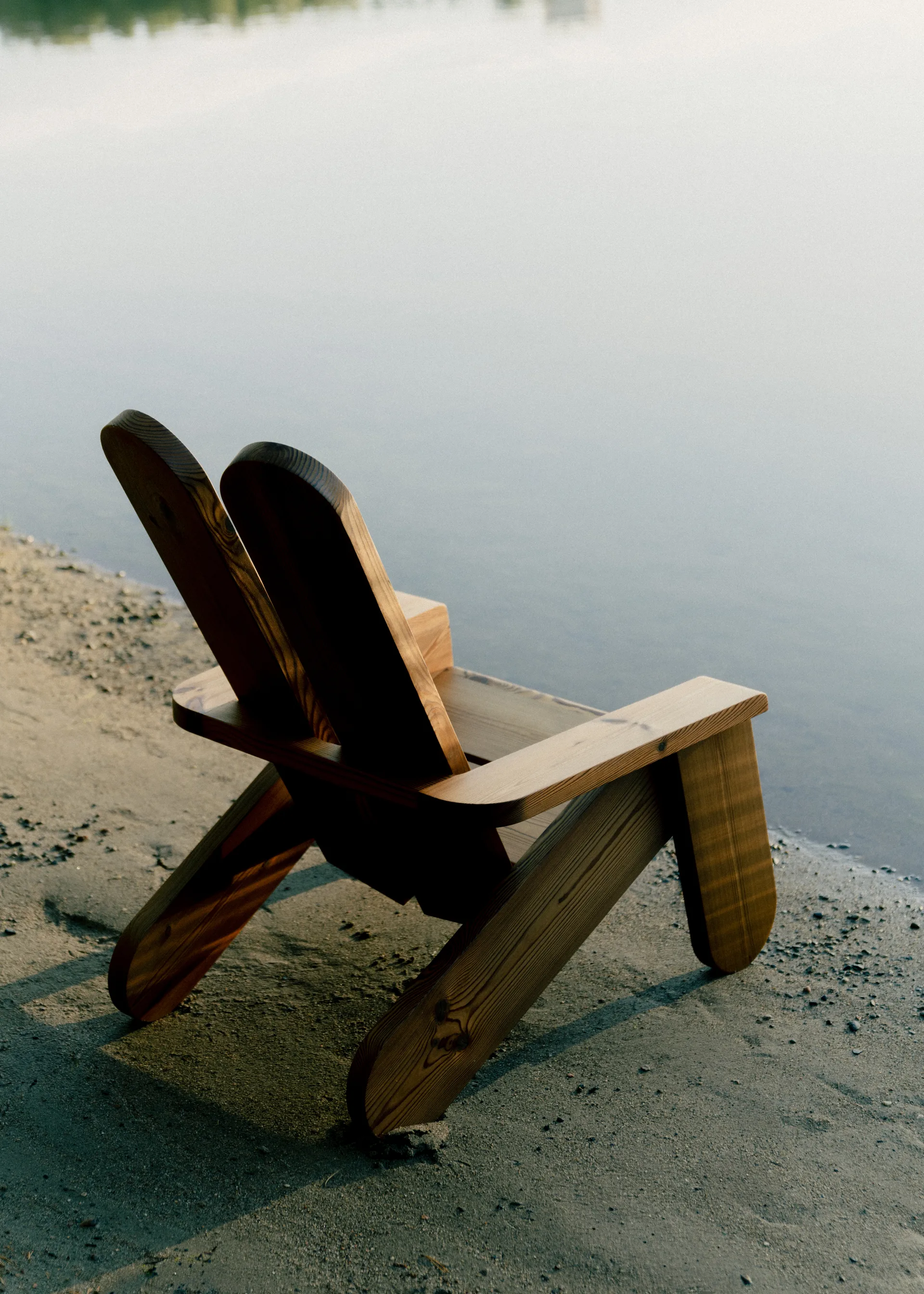 015 Peace Outdoor Lounge Chair πολυθρόνα lounge, Θερμικά επεξεργασμένη πεύκη Vaarnii