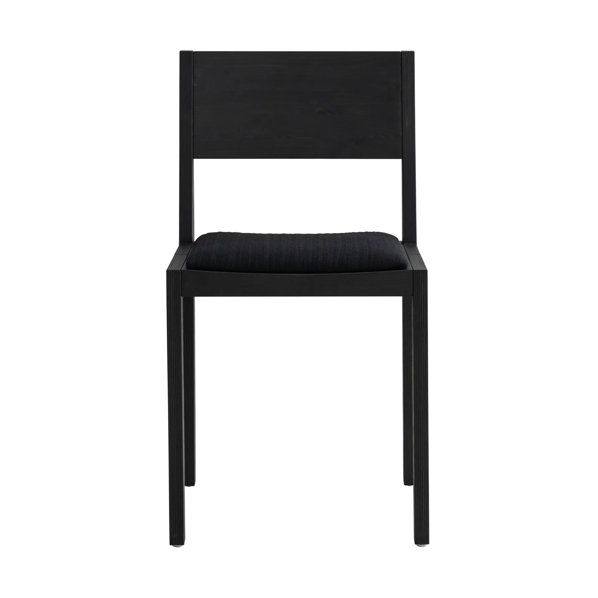 016 Maasto Dining Chair καρέκλα, Μαύρη βαμμένη πεύκη, επενδεδυμένο κάθισμα μαύρο Vaarnii
