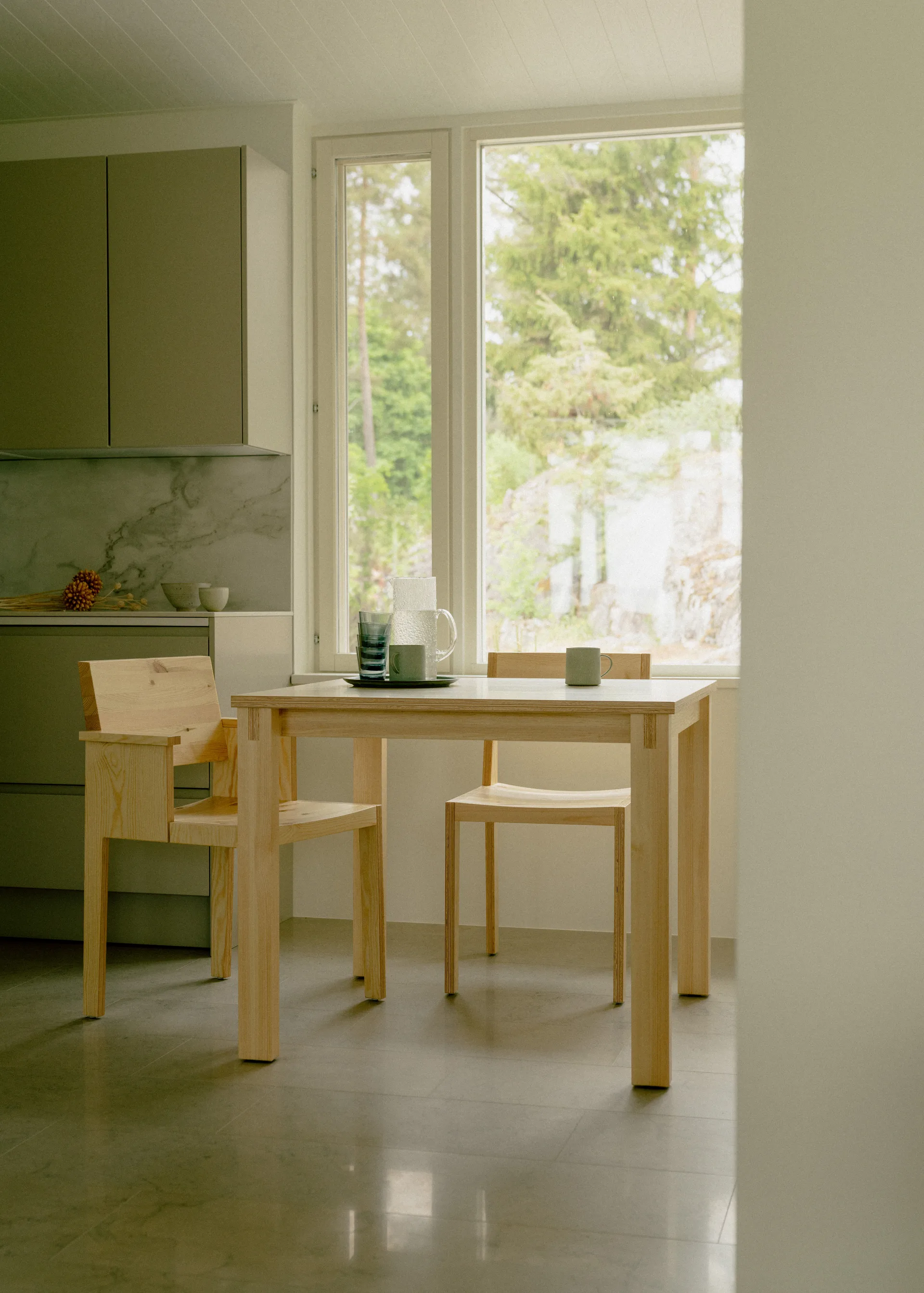 016 Maasto Table τραπέζι, Ματ λαδωμένο κερωμένο πεύκο, 120x120x75 cm Vaarnii