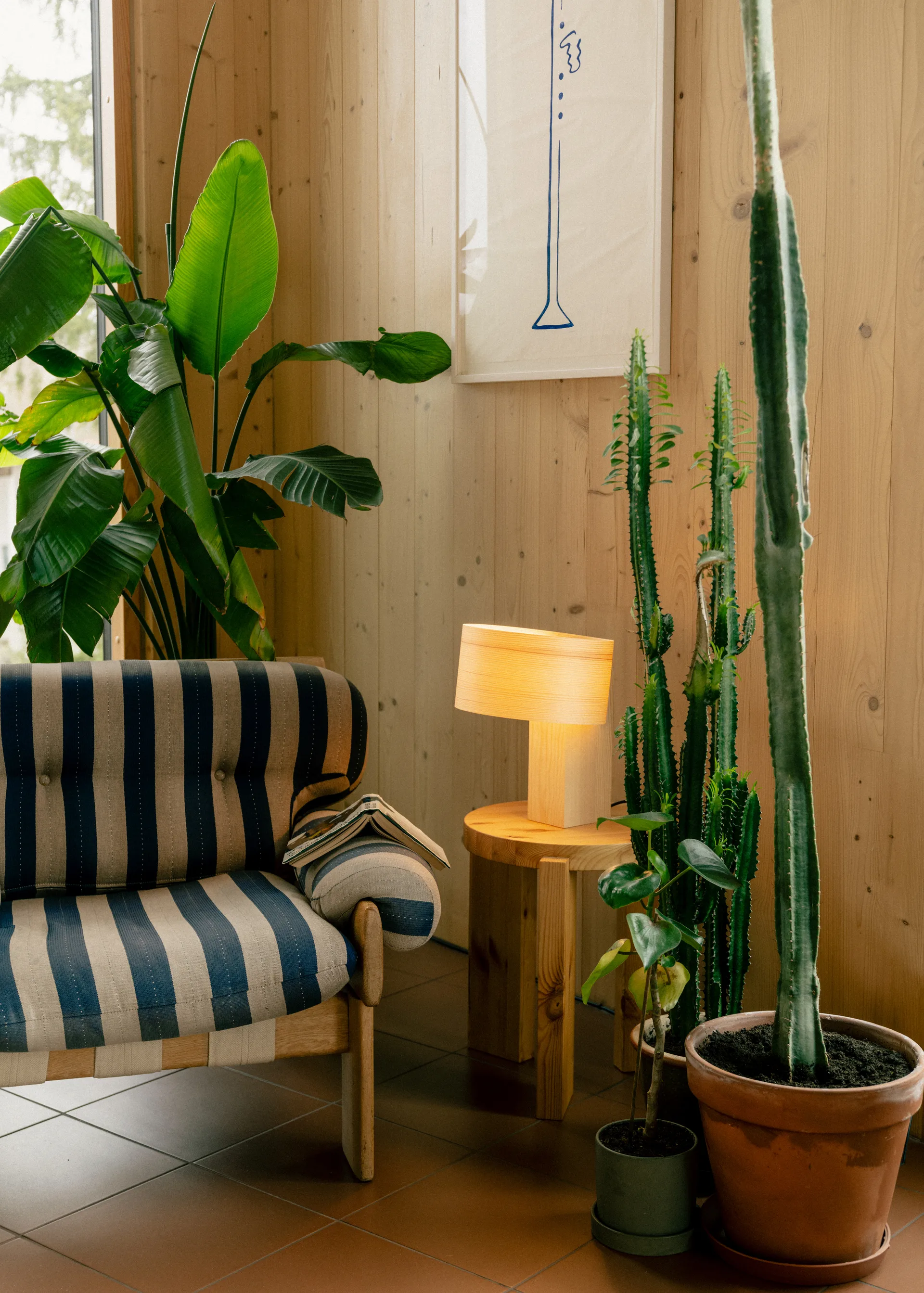 018 Hoop Table Lamp επιτραπέζιο φωτιστικό, Ματ ελαιοκερωμένο πεύκο, 23 εκ. Vaarnii