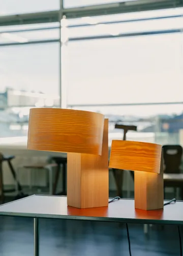 018 Hoop Table Lamp επιτραπέζιο φωτιστικό - Ματ λαδωμένο κερωμένο πεύκο, 34 cm - Vaarnii