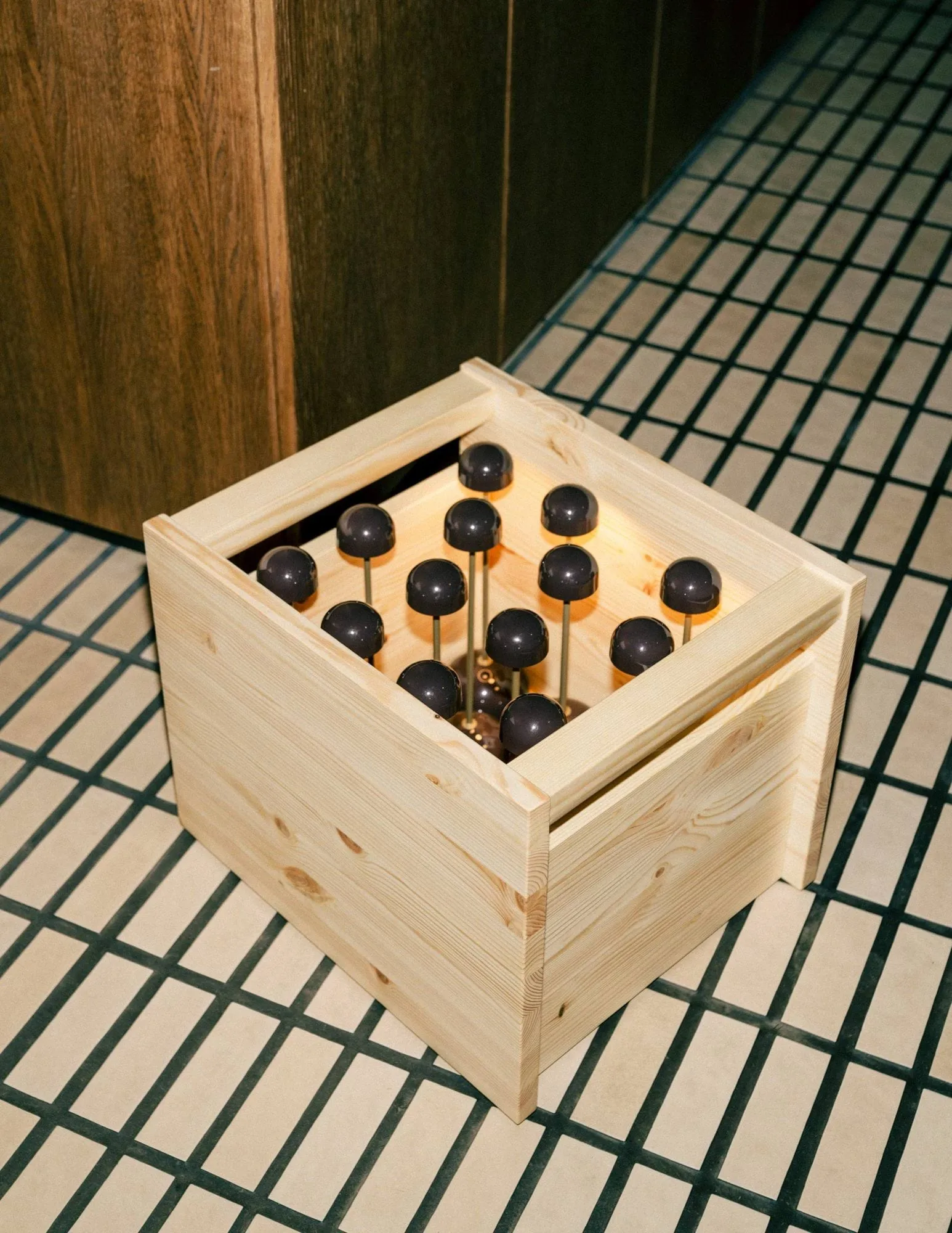 020 Koppa Crate κουτί αποθήκευσης, Λαδωμένο κερωμένο πεύκο, large 38x43x36 εκ. Vaarnii