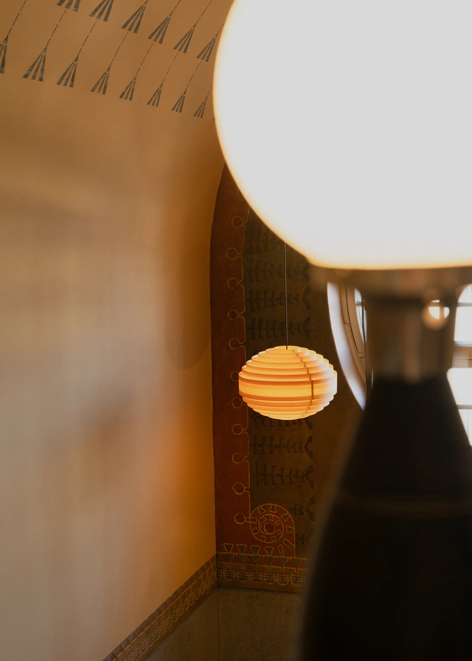 1002 Hans Pendant κρεμαστό φωτιστικό, Ματ λαδωμένο κερωμένο πεύκο, Ø46 εκ. Vaarnii