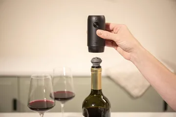 Vacuvin Wine Saver ηλεκτρική αντλία κενού - Μαύρο - Vacuvin