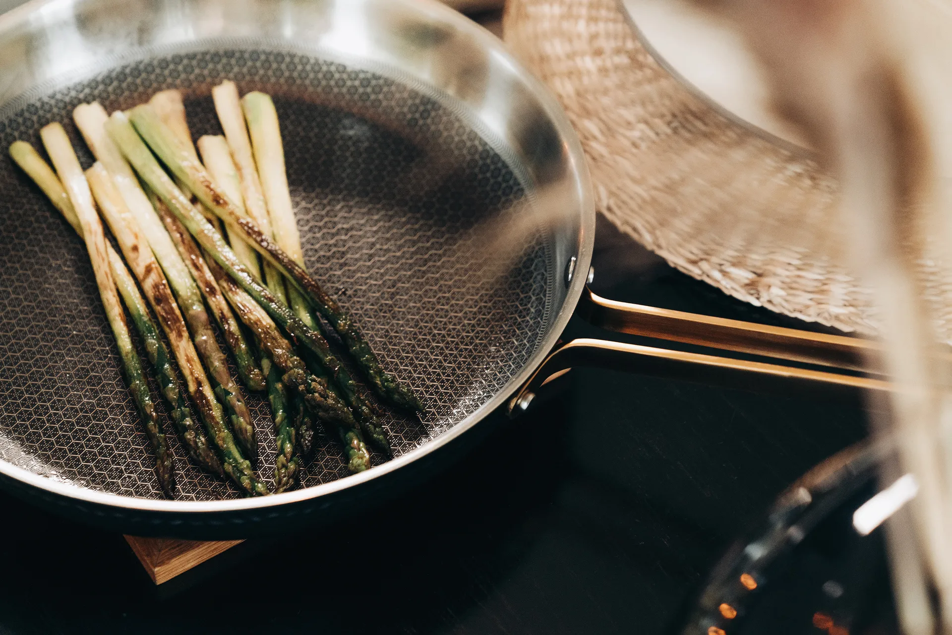 Arvet σφυρήλατο τηγάνι μαύρο, Modell Xb. Ø 28 cm Vargen & Thor