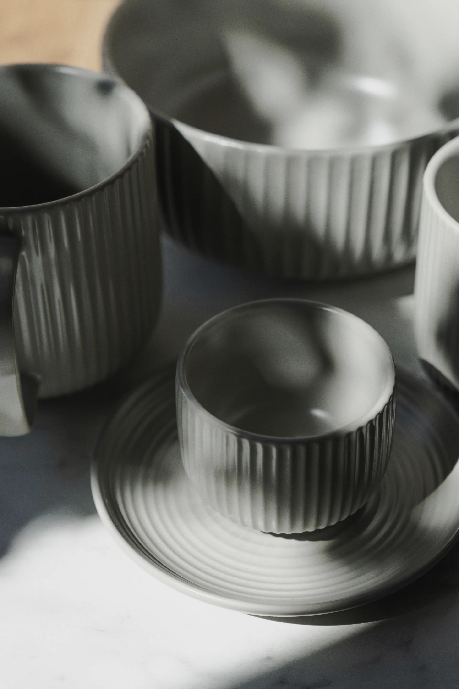 Duga φλιτζάνι εσπρέσο με πιατάκι 4-pack, Λευκό, αμμόχρωμο, ανθρακί, μαύρο Vargen & Thor