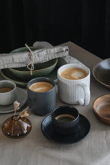 Duga φλιτζάνι εσπρέσο με πιατάκι 4-pack - Λευκό, αμμόχρωμο, ανθρακί, μαύρο - Vargen & Thor