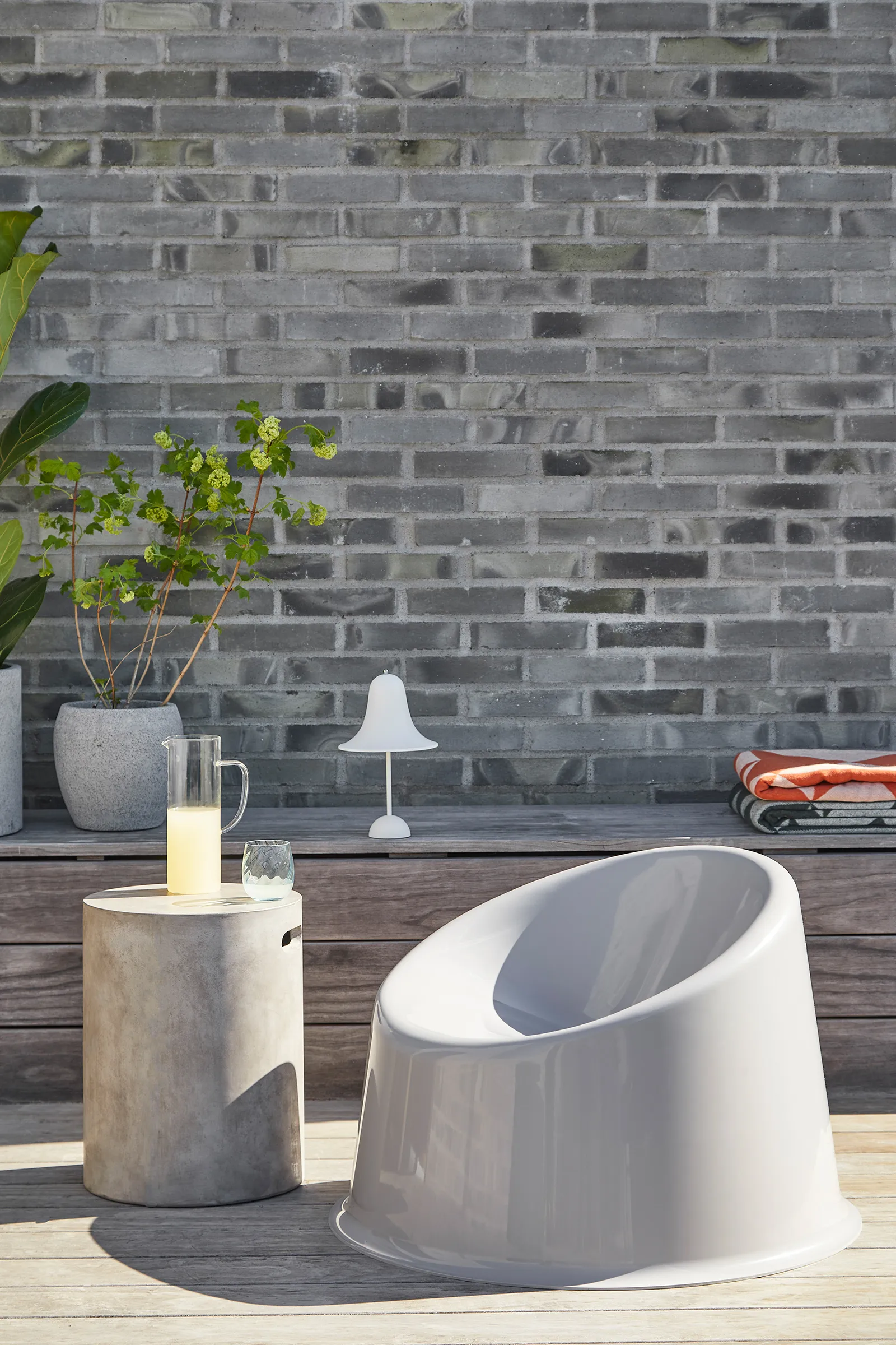 Pantop φορητό επιτραπέζιο φωτιστικό 30 cm, Ματ Λευκό Verpan