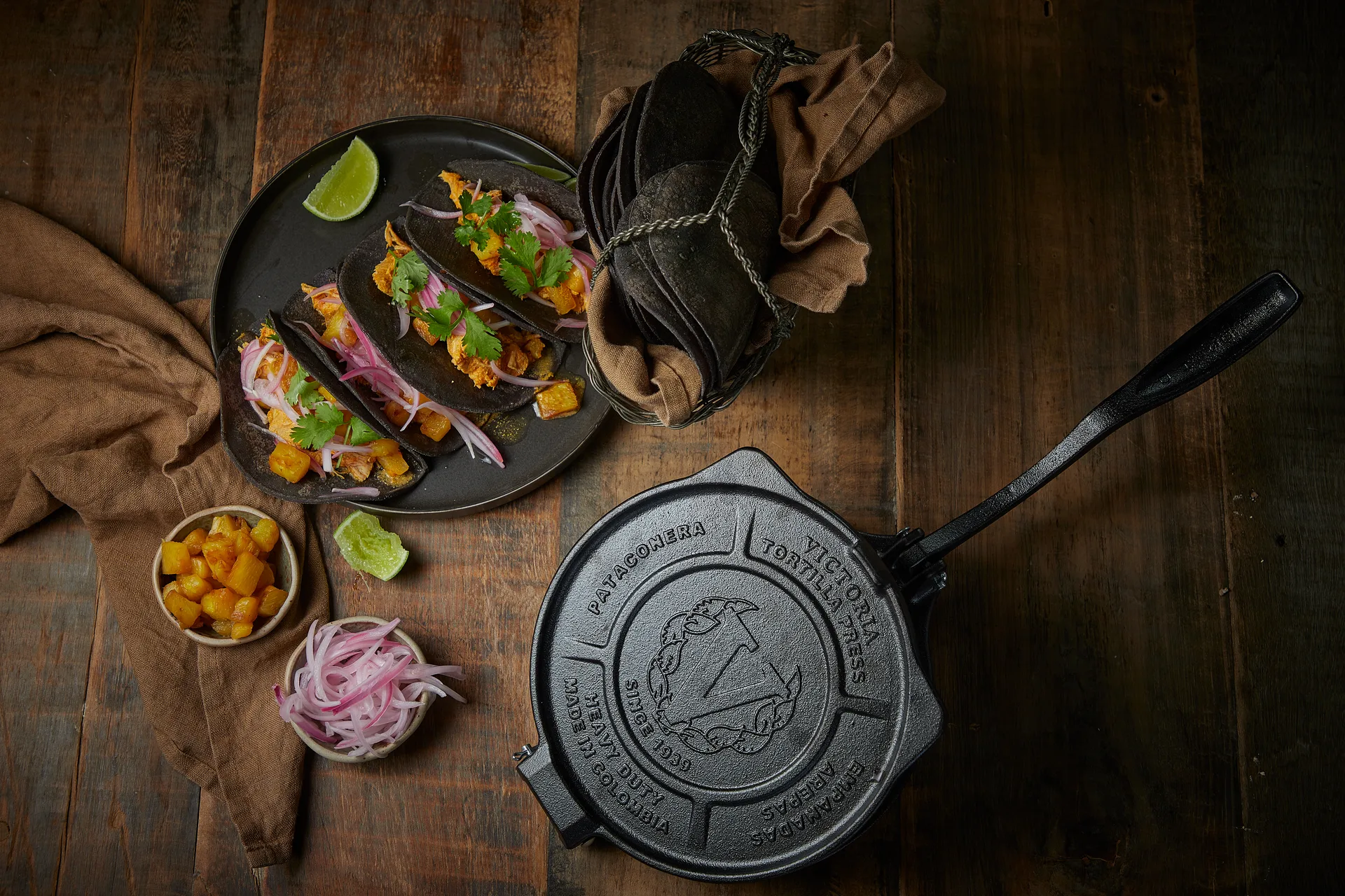 Πρέσα τορτίγιας βαρέως τύπου από χυτοσίδηρο Ø20 cm, Μάυρο Victoria