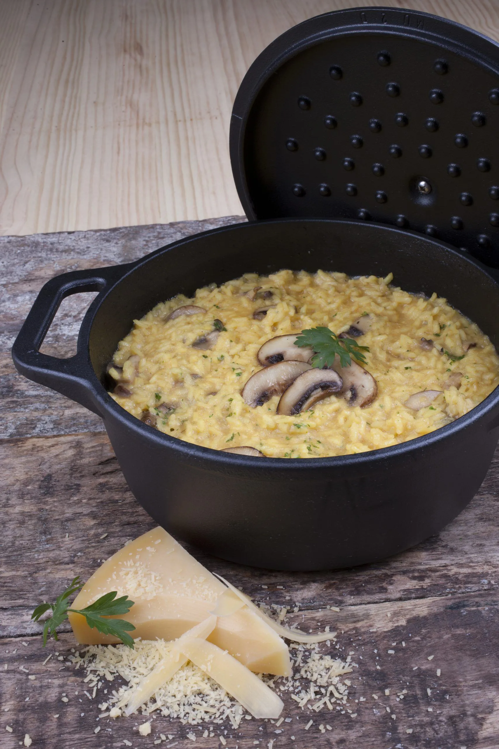 Χύτρα από μαντεμένιο χυτοσίδηρο 3,8 l, Μάυρο Victoria