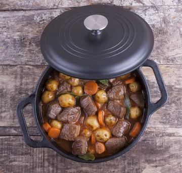 Χύτρα από μαντεμένιο χυτοσίδηρο 3,8 l - Μάυρο - Victoria