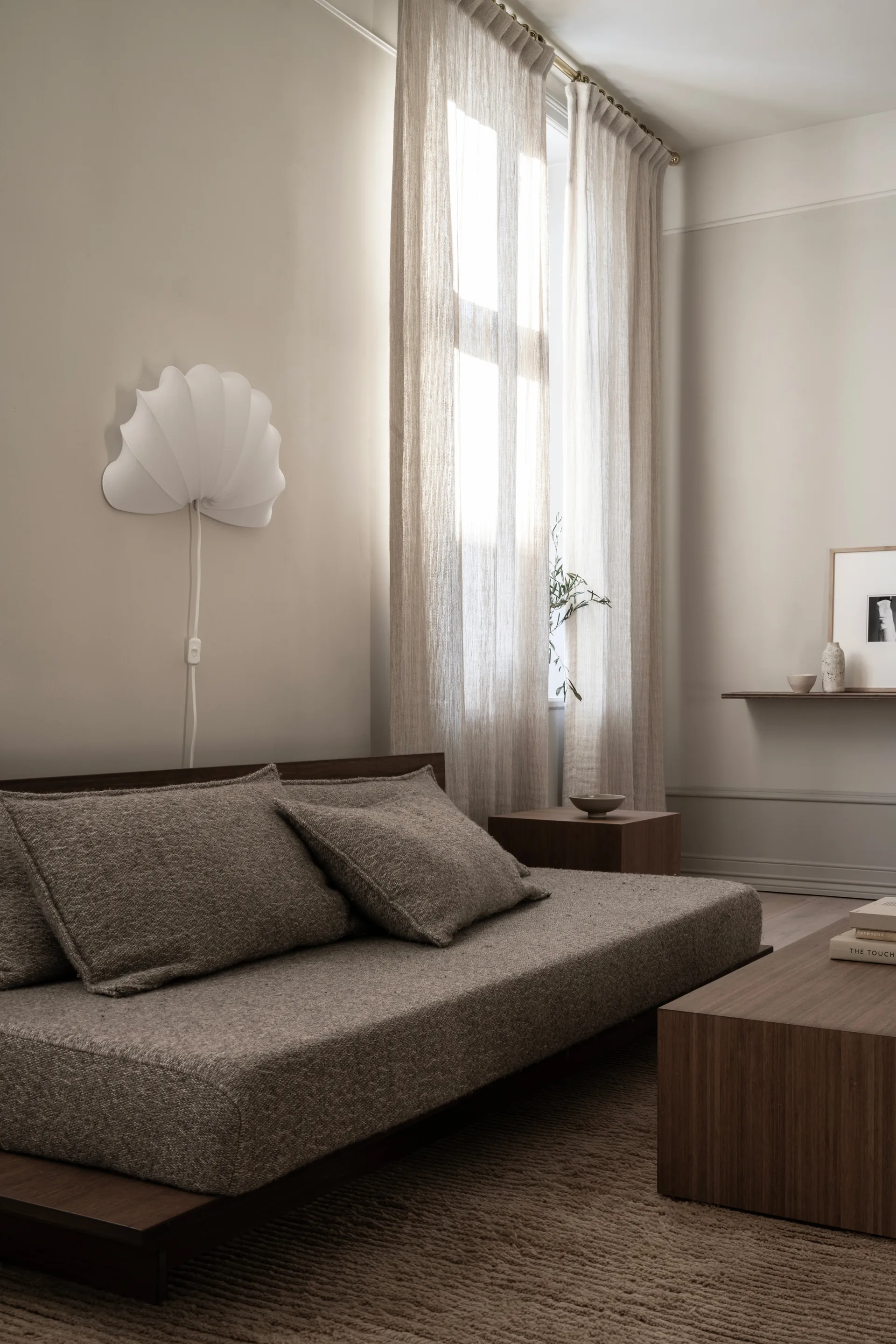 Anna φωτιστικό τοίχου L 54 cm, Λευκό βαμβάκι Watt & Veke