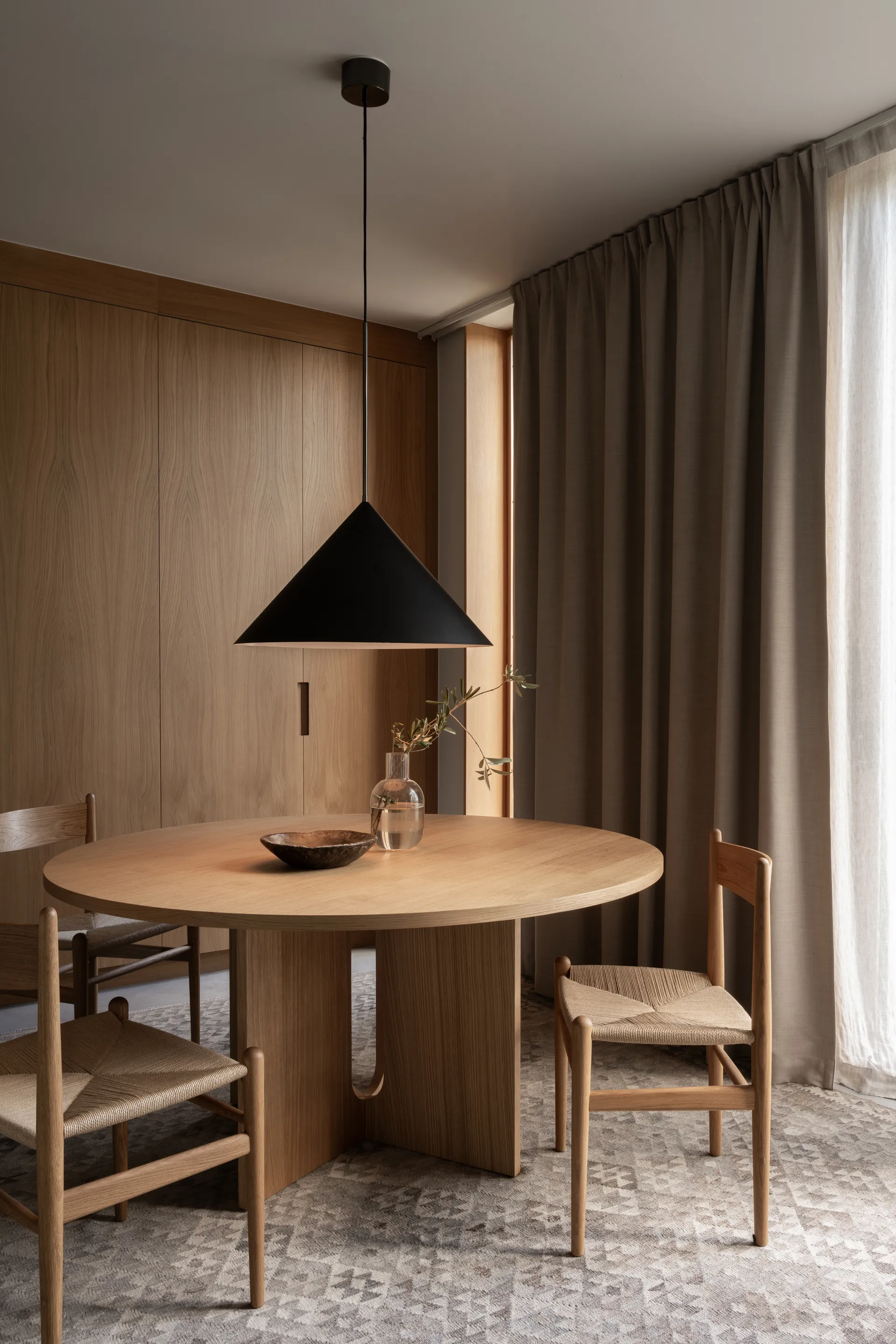 Kuro κρεμαστό φωτιστικό, Black, Ø65x36 cm Watt & Veke