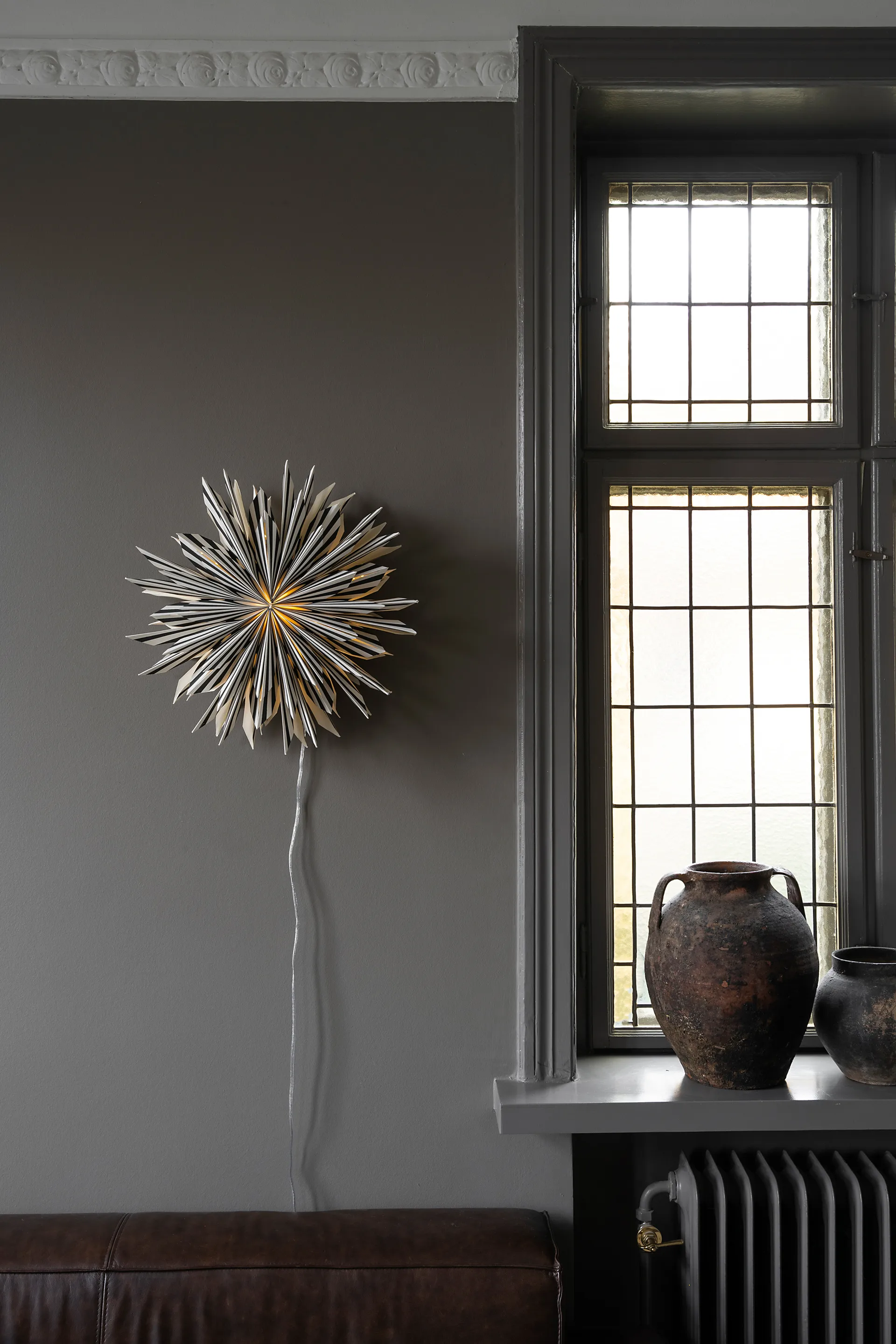 Χριστουγέννιάτικο Αστέρι Leah Ø50 εκ, Μαύρο-λευκό Watt & Veke