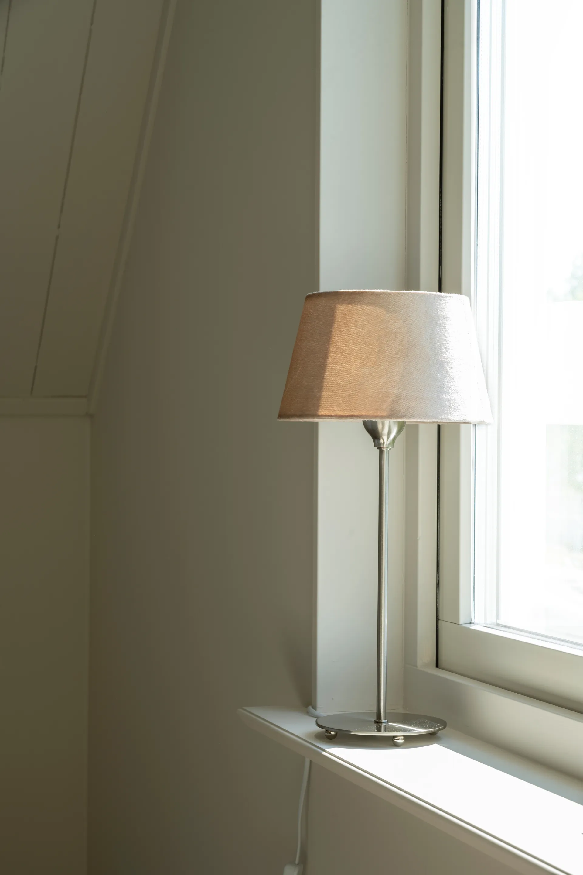 Βάση φωτιστικού τραπεζιού Line 35, Ματ χρώμιο Watt & Veke