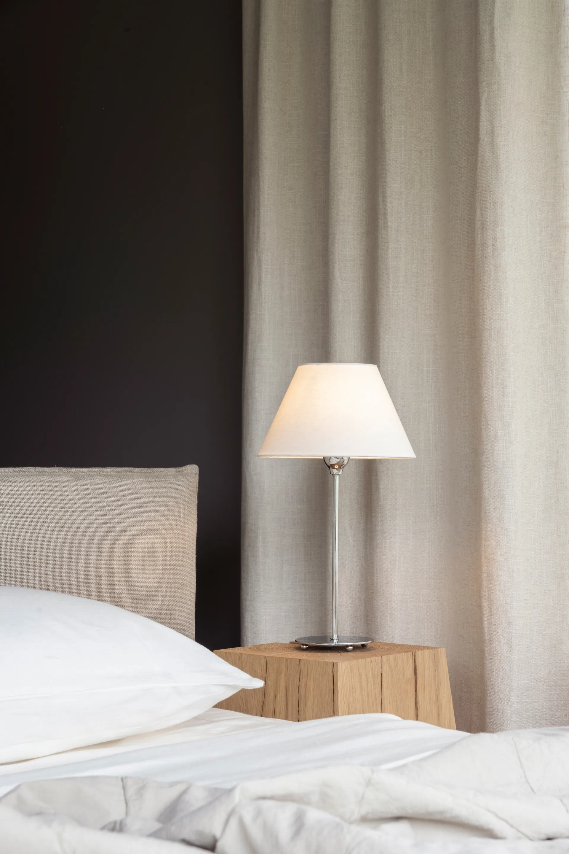 Βάση φωτιστικού τραπεζιού Line 35, Ασήμι Watt & Veke