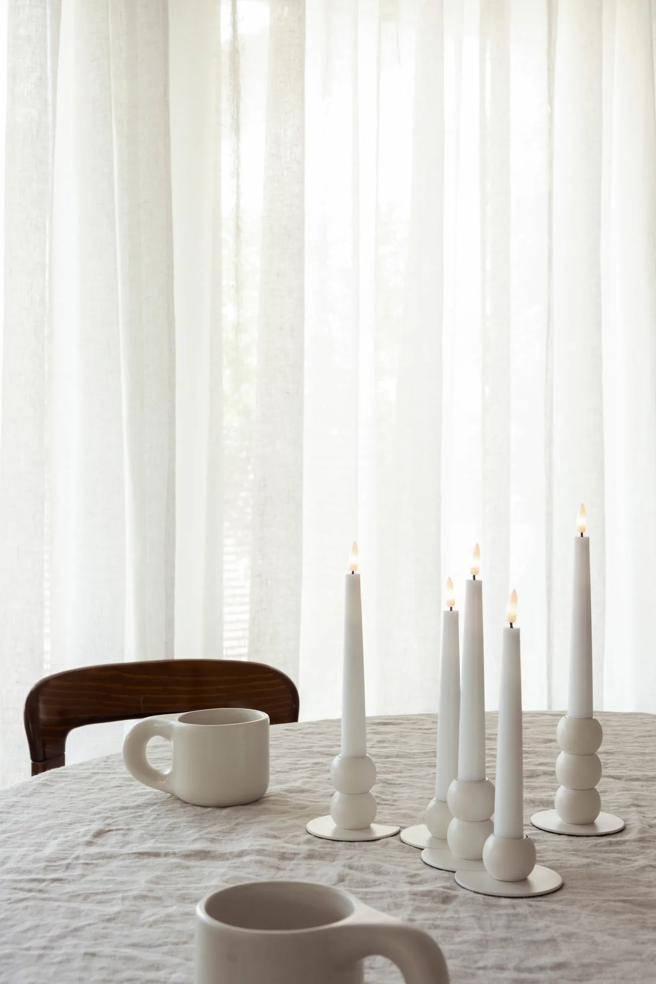 Συνδυάσιμο κηροπήγιο Lykke με 5 LED κεριά, White Watt & Veke