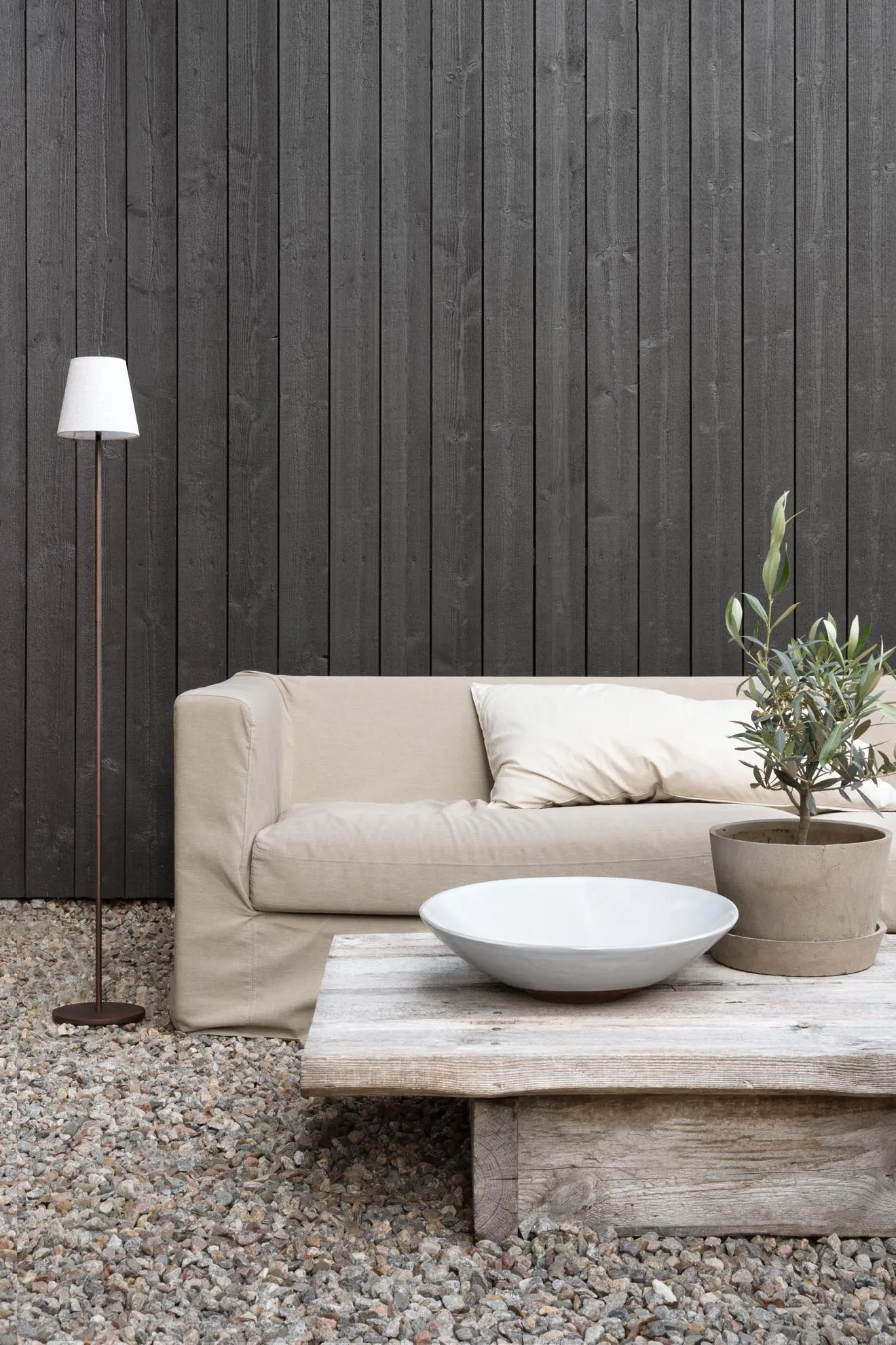 Φορητό φωτιστικό δαπέδου Tyra Ø14 cm, Coffee Watt & Veke